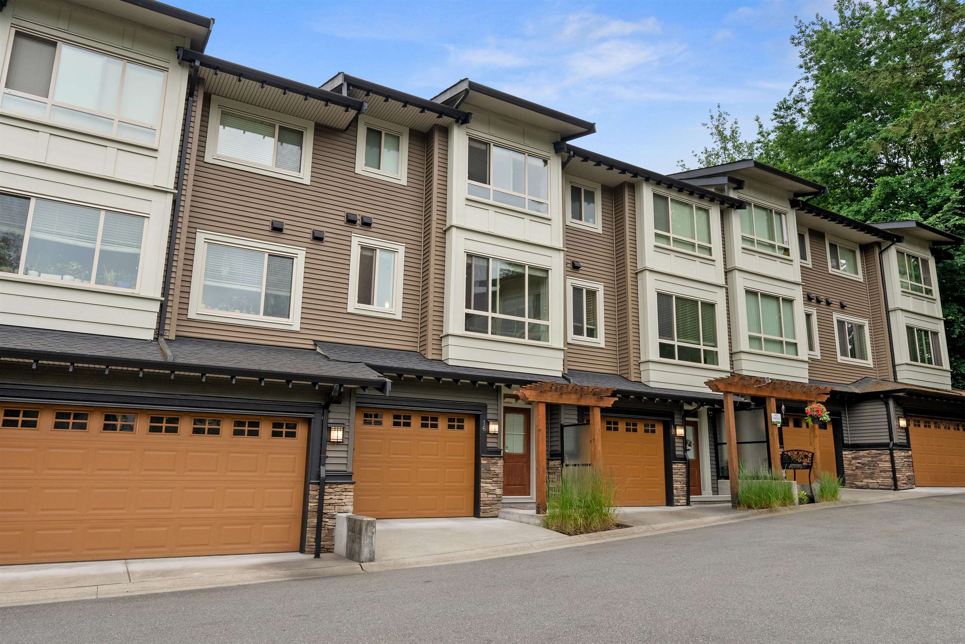 23986 104 Avenue #16, Maple Ridge, BC V2W 0G8