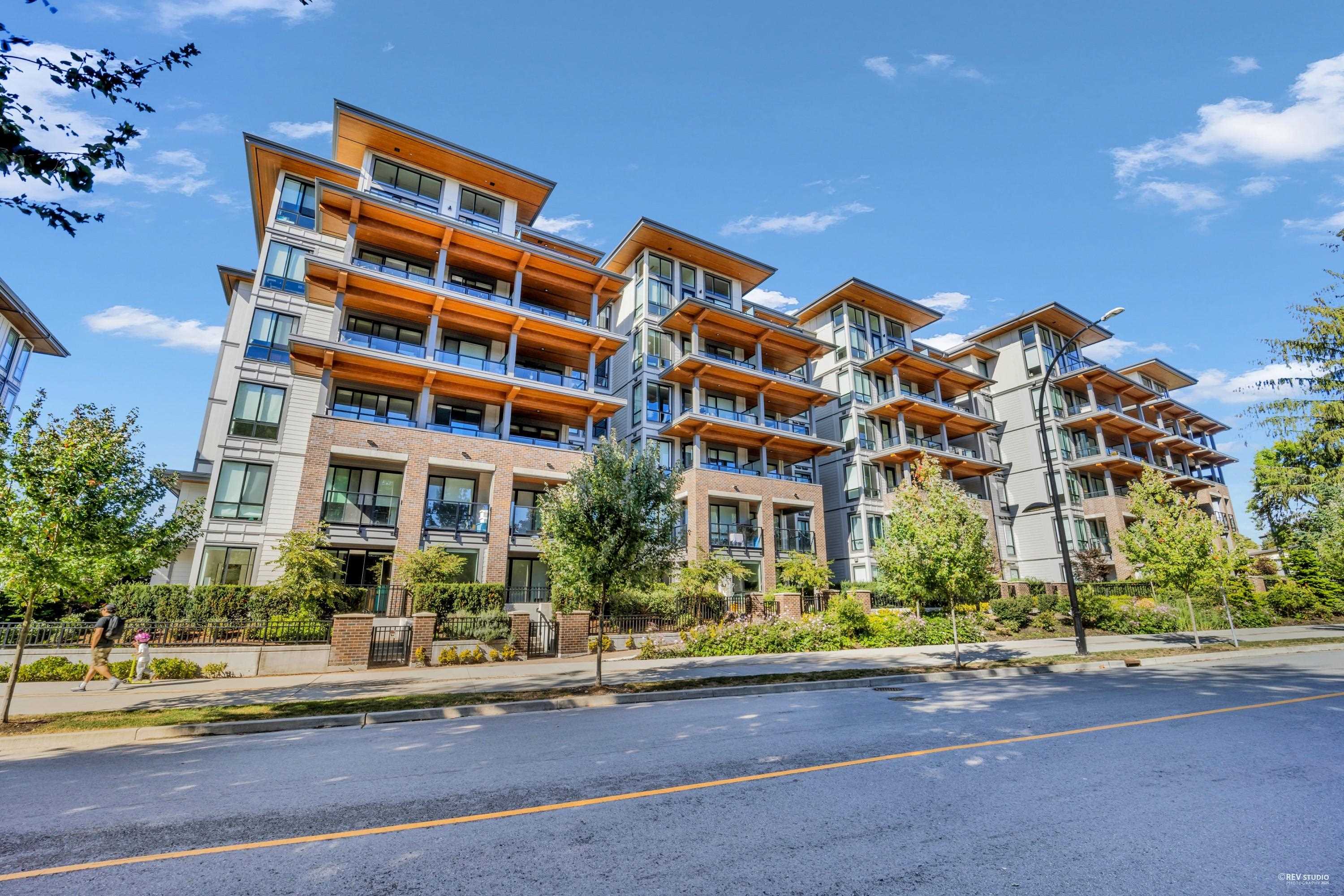 7599 15th Street #319, Burnaby, BC V3N 0H9