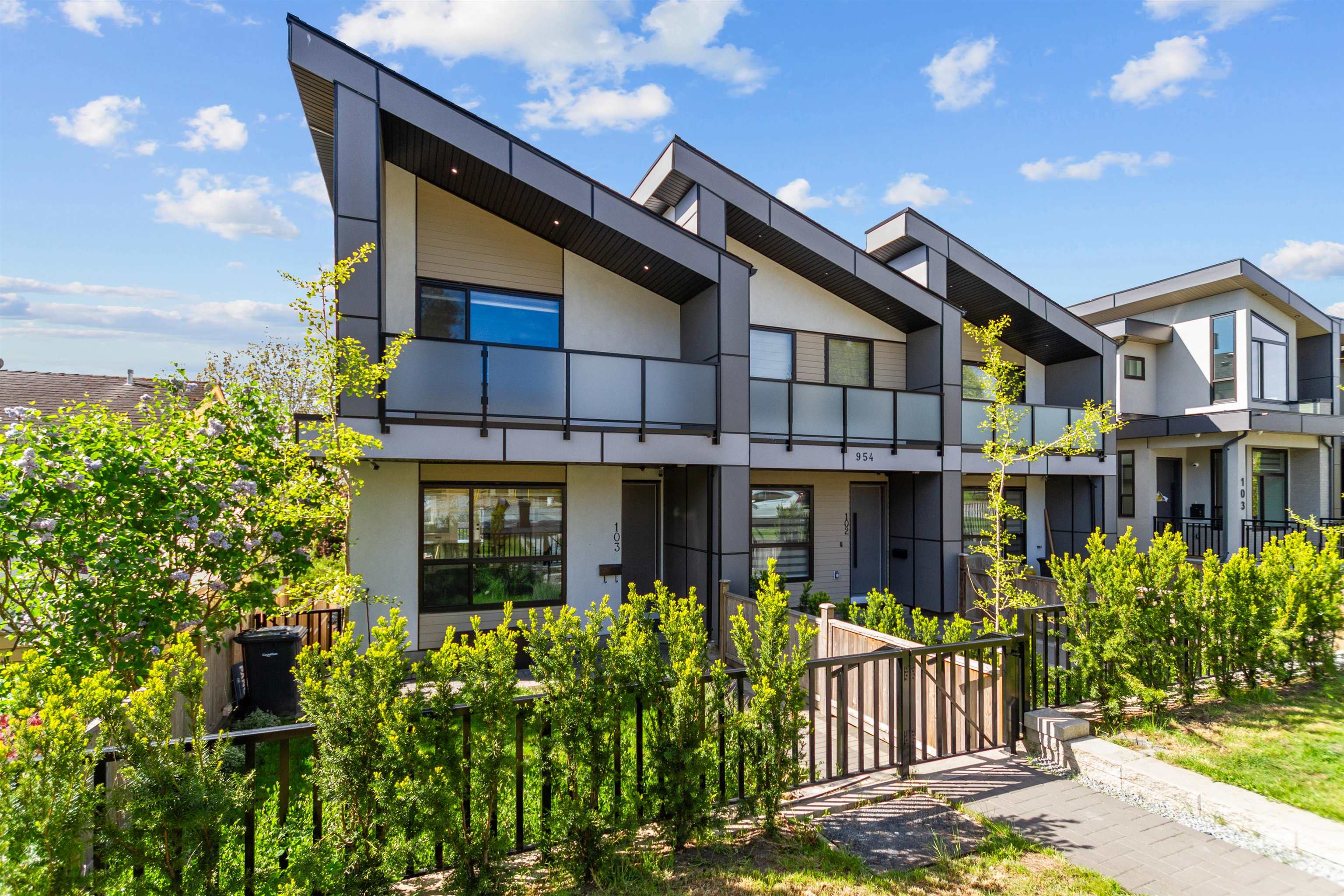 954 Edgar Avenue #103, Coquitlam, BC V3K 2J9