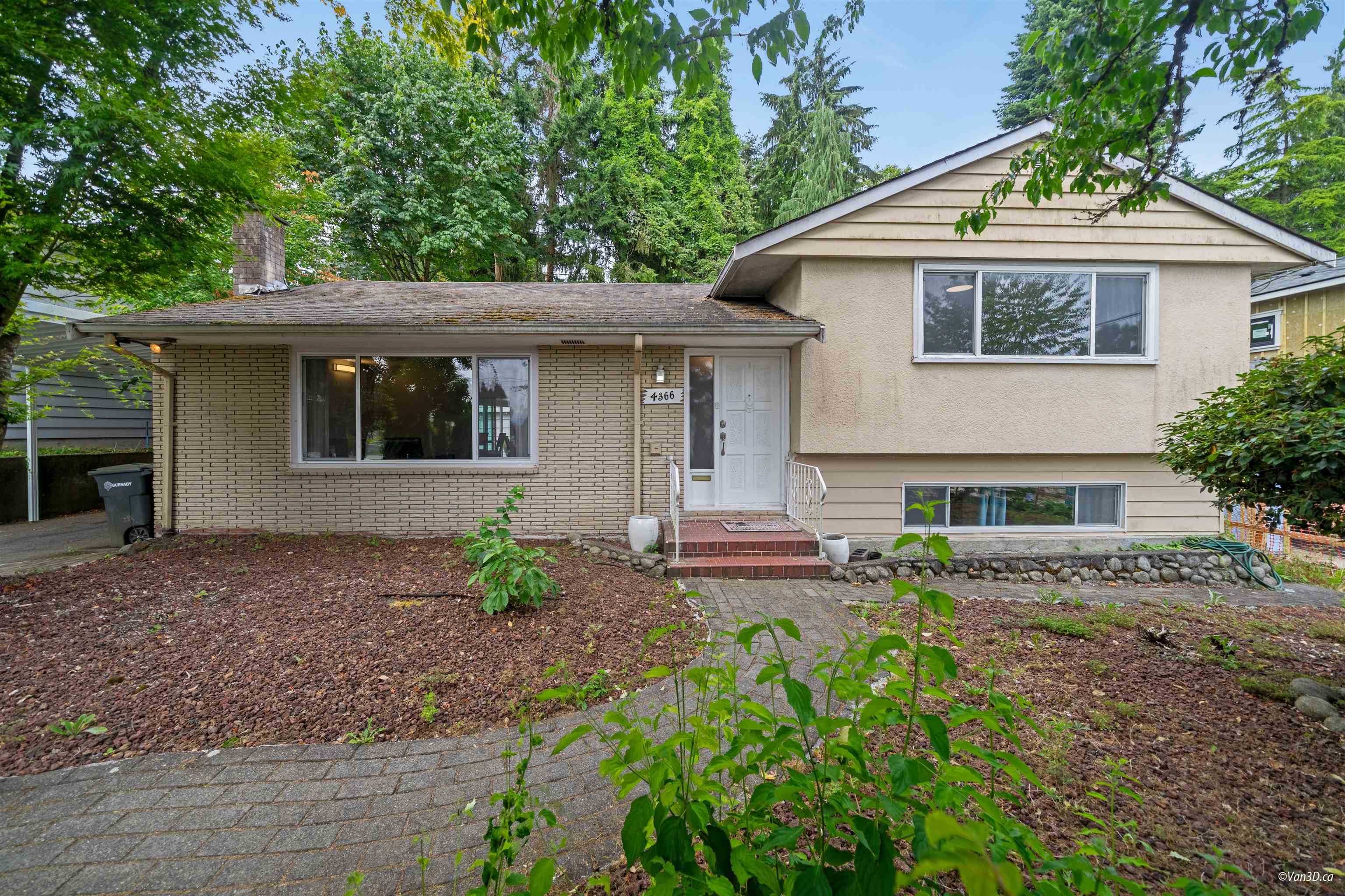 4366 Gilpin Crescent, Burnaby, BC V5G 2K4
