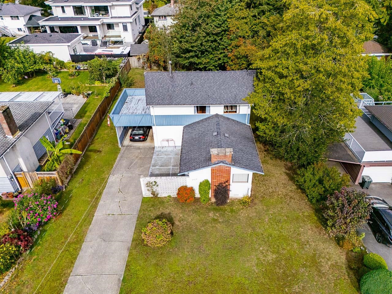 7475 Colleen Street, Burnaby, BC V5A 2A5