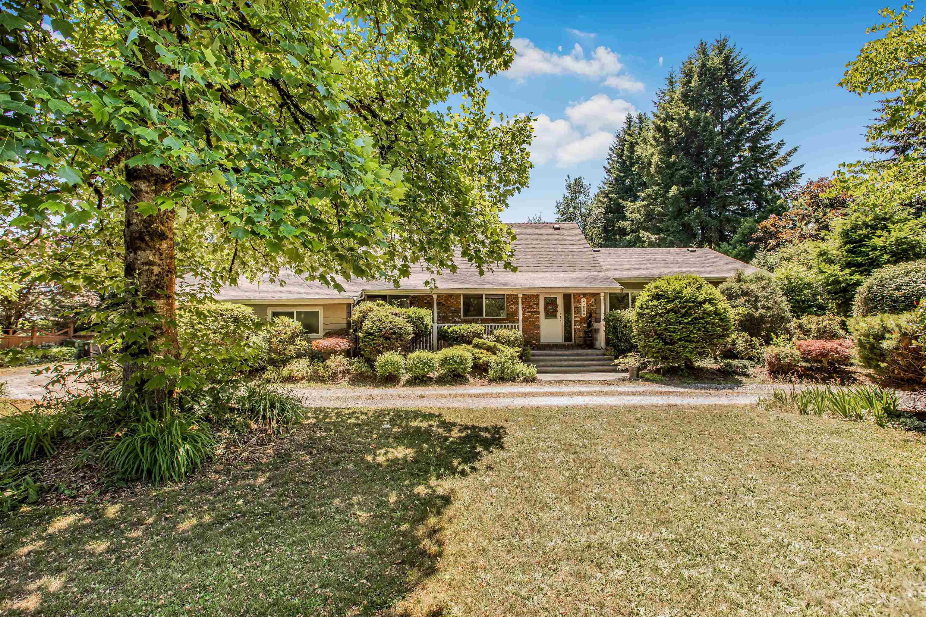 48th Avenue, Langley, BC V2Z 2T1