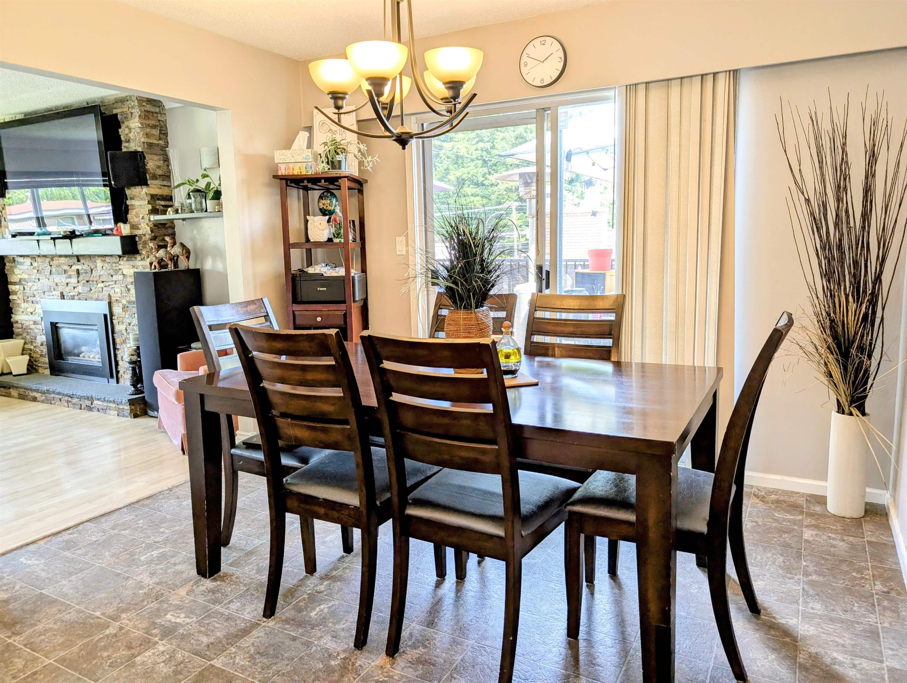 32658 Bevan Avenue, Abbotsford, BC V2T 1G6