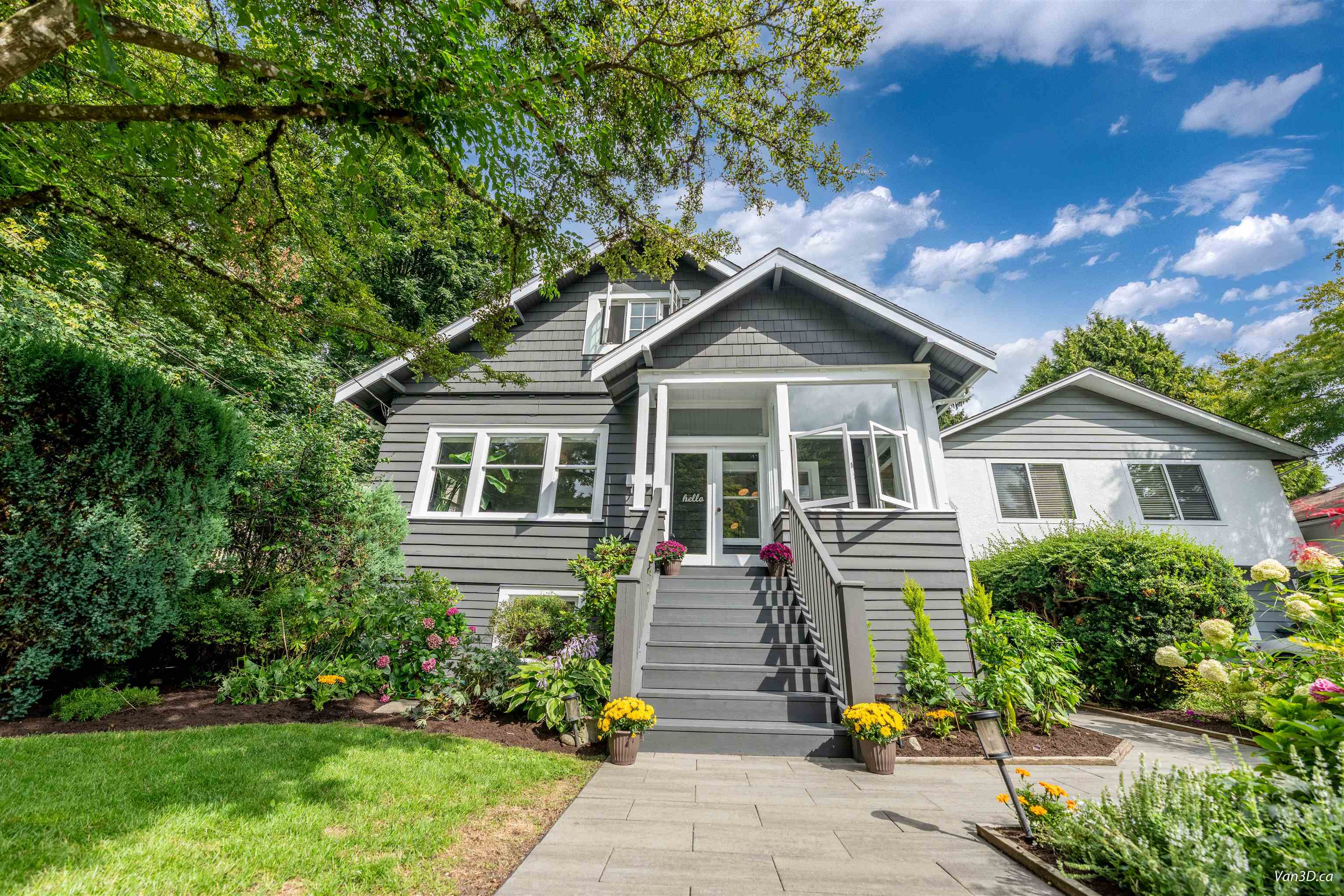 1866 Bowser Avenue, North Vancouver, BC V7P 2Y7