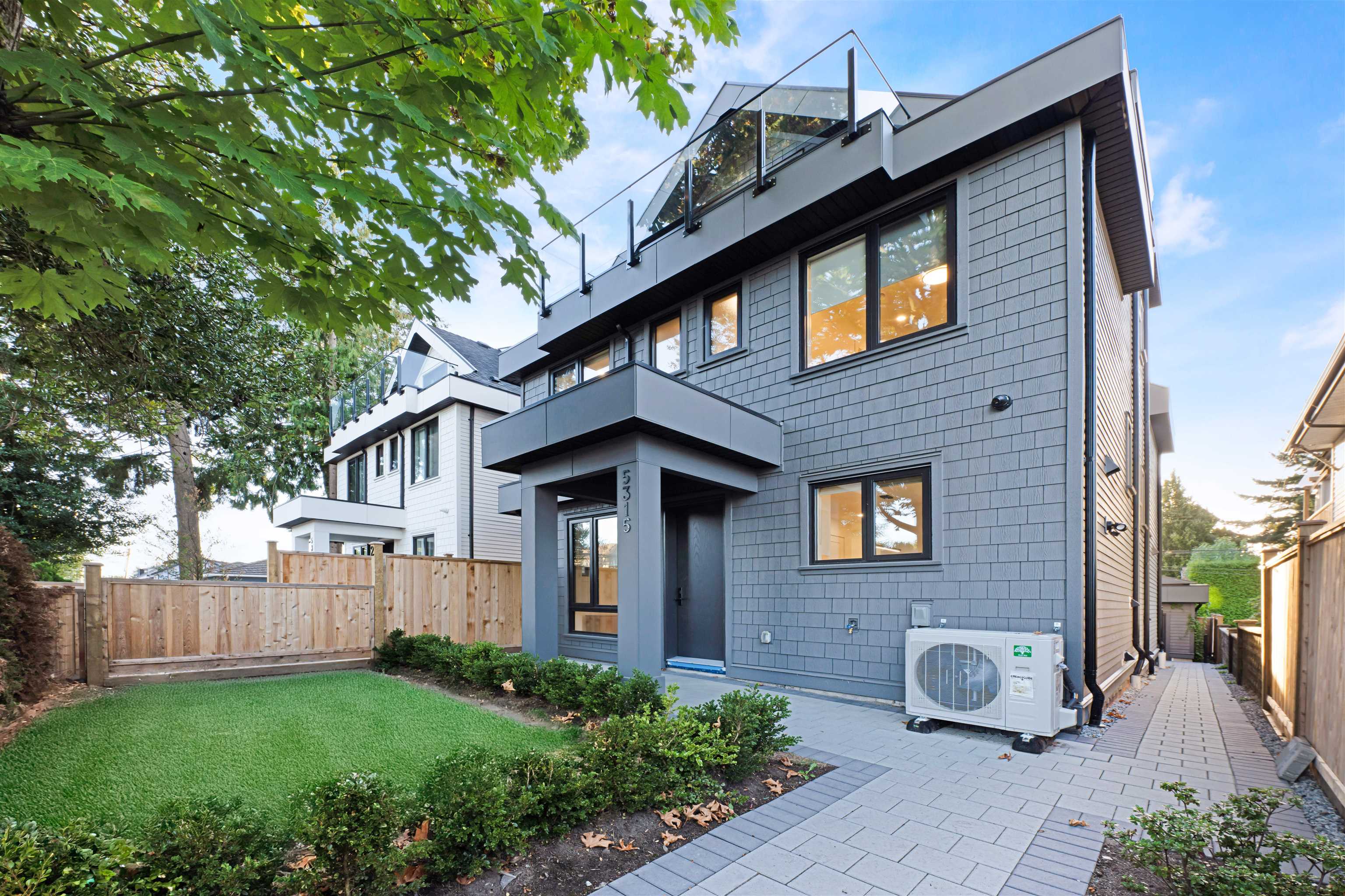 5315 Inverness Street #1, Vancouver, BC V5W 3N9