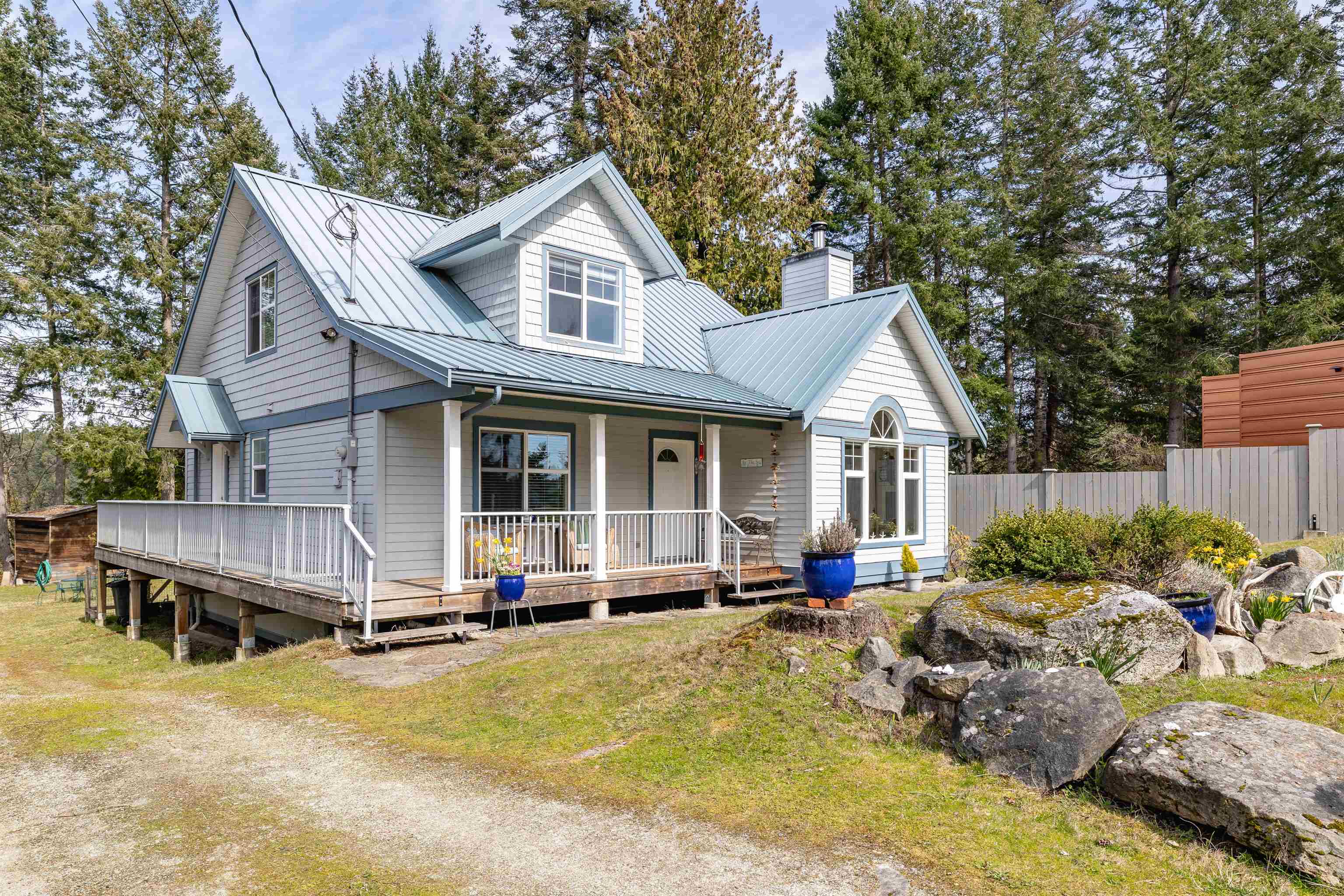 185 Spinnaker Dr, Mayne Island, BC V0N 2J2 MLS R2766336 Houseful