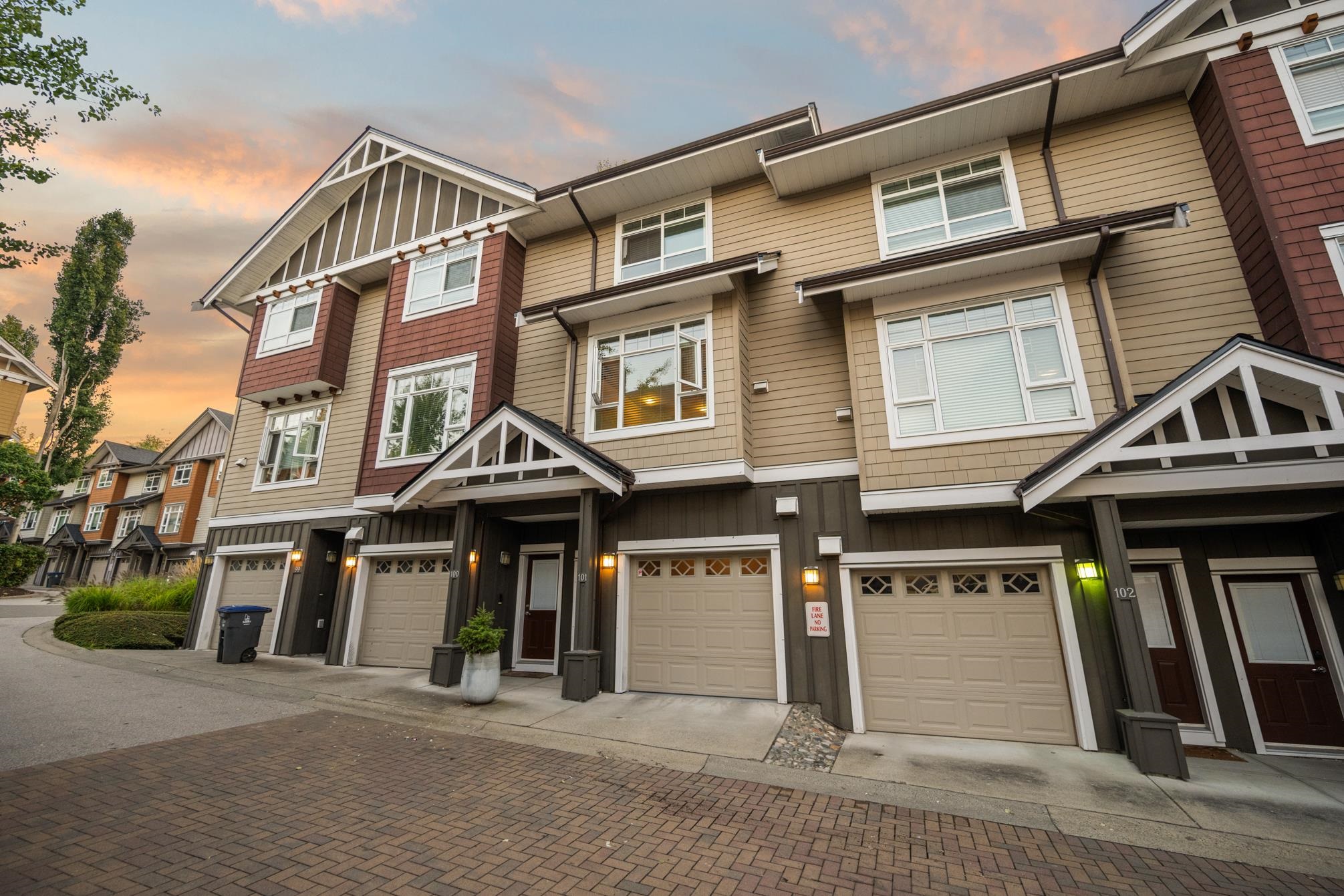 2979 2979 156 Street #101, Surrey, BC V3Z 8V8