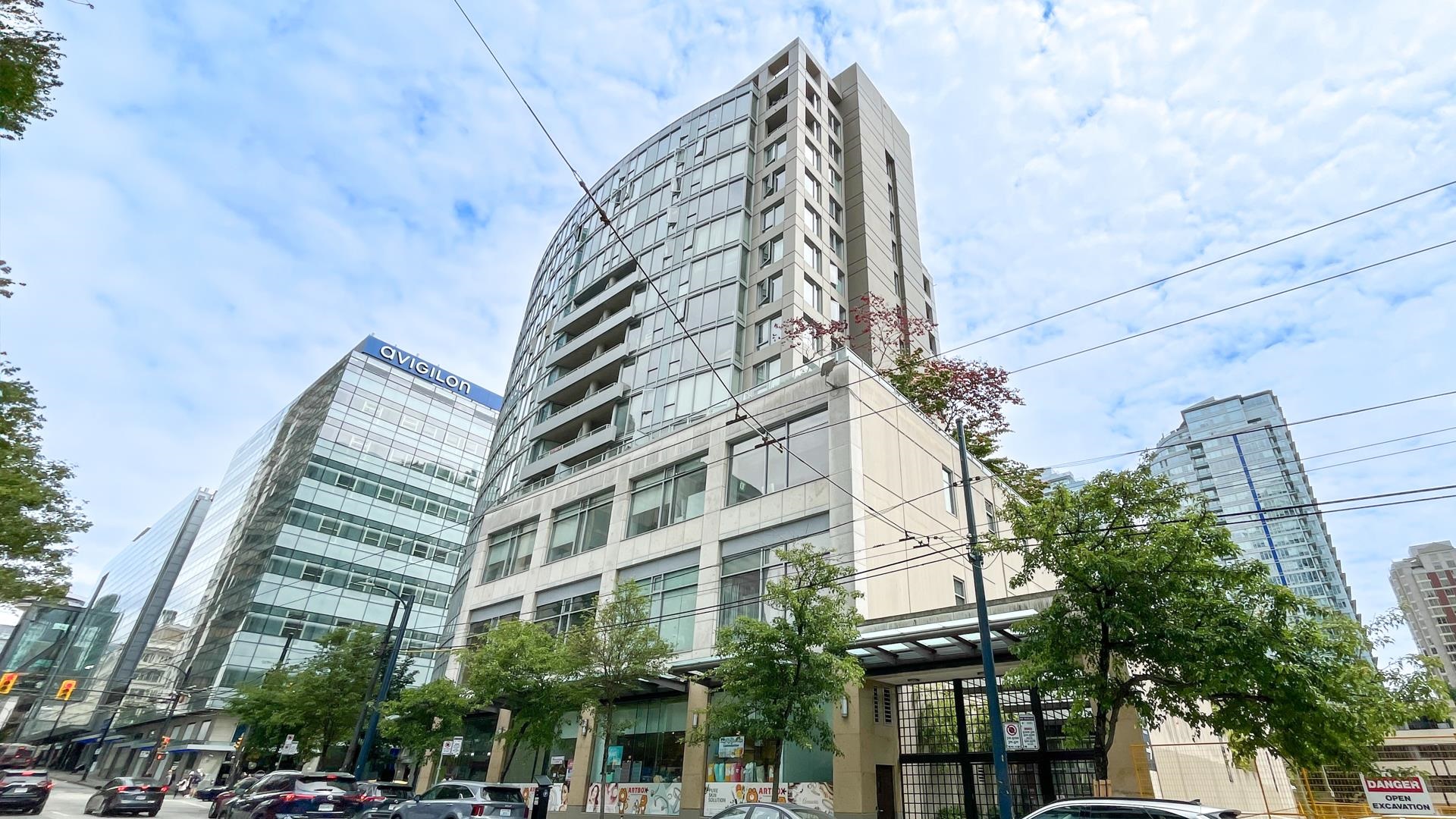 822 Seymour Street #809, Vancouver, BC V6B 1L7
