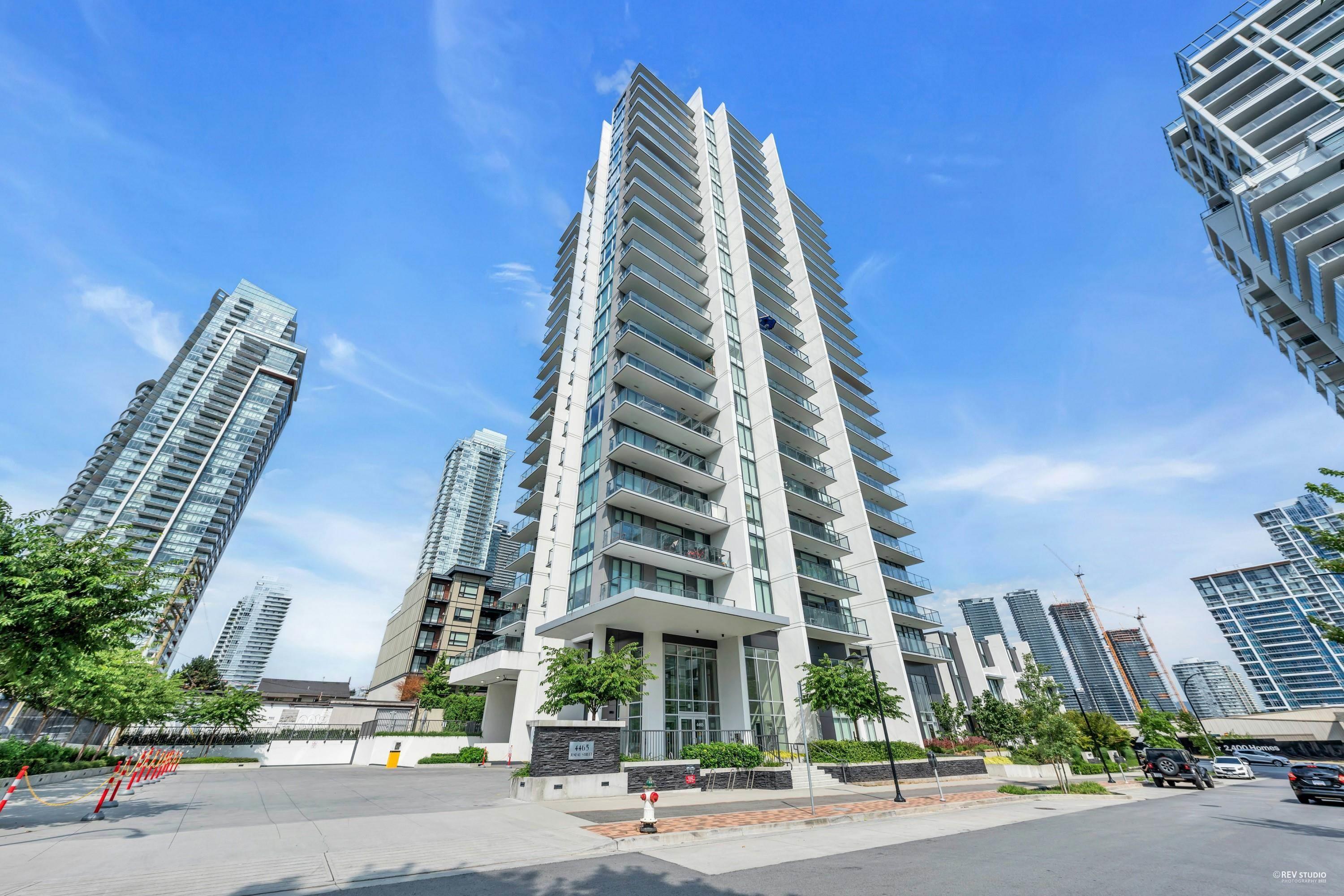 4465 Juneau Street #1704, Burnaby, BC V5C 0L8