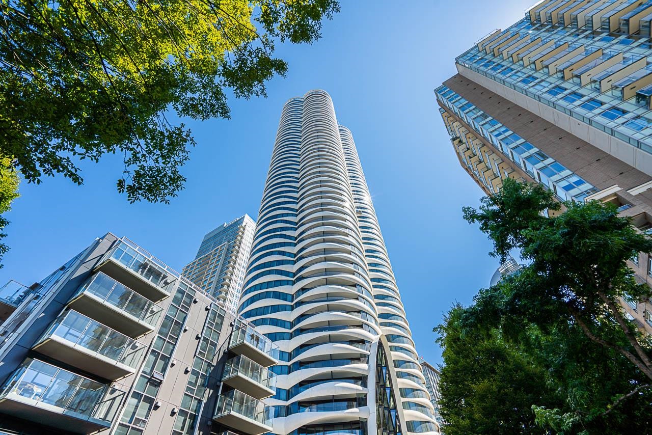 1033 Nelson St #703, Vancouver, BC V6E 0E5