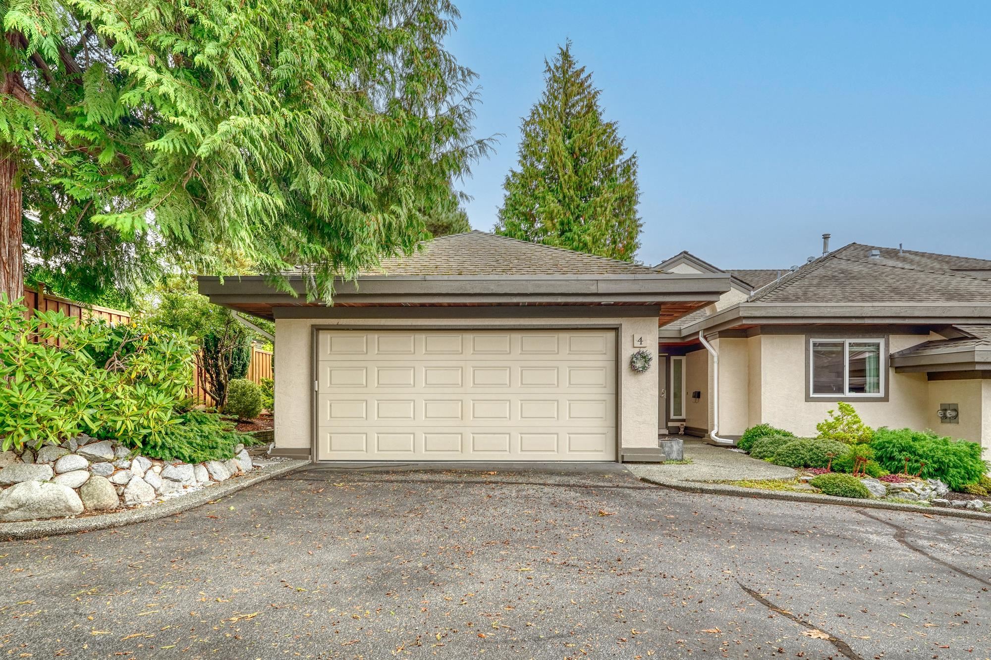 12957 17 Avenue #4, Surrey, BC V4A 8T7