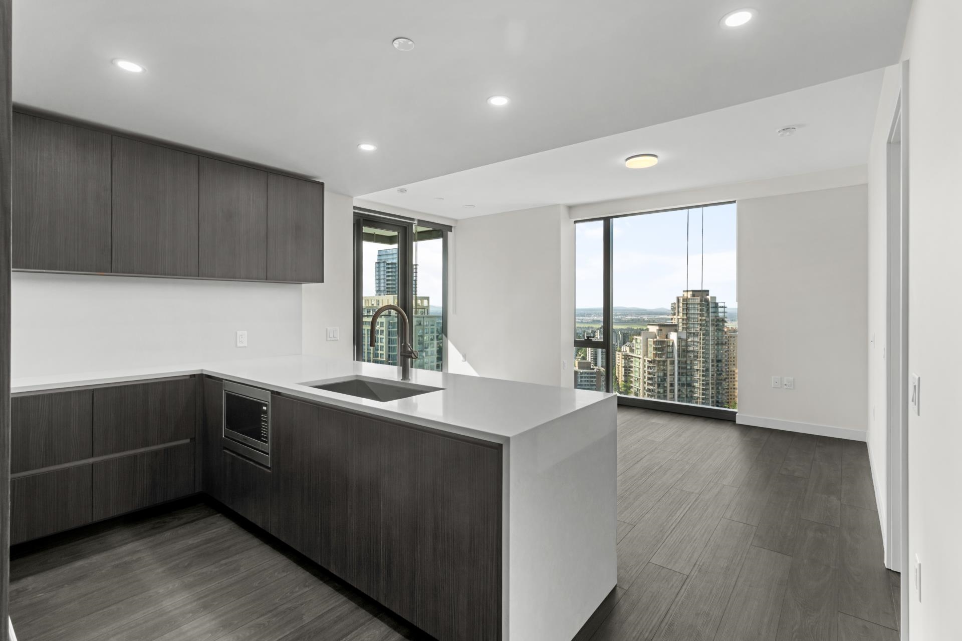 5987 Wilson Ave #2502 #2502, Burnaby, BC V5H 0L7