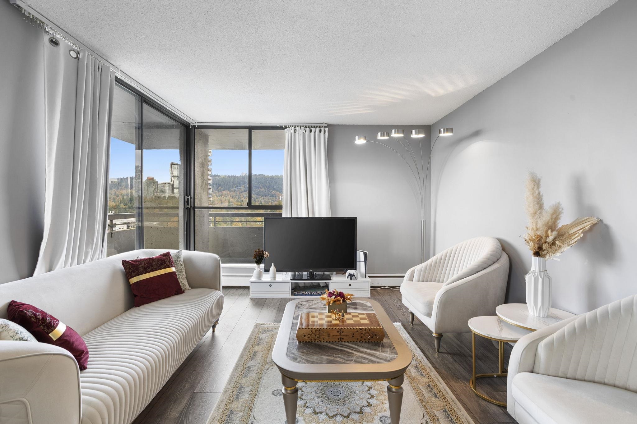 3737 Bartlett Court #1605, Burnaby, BC V3J 7E3