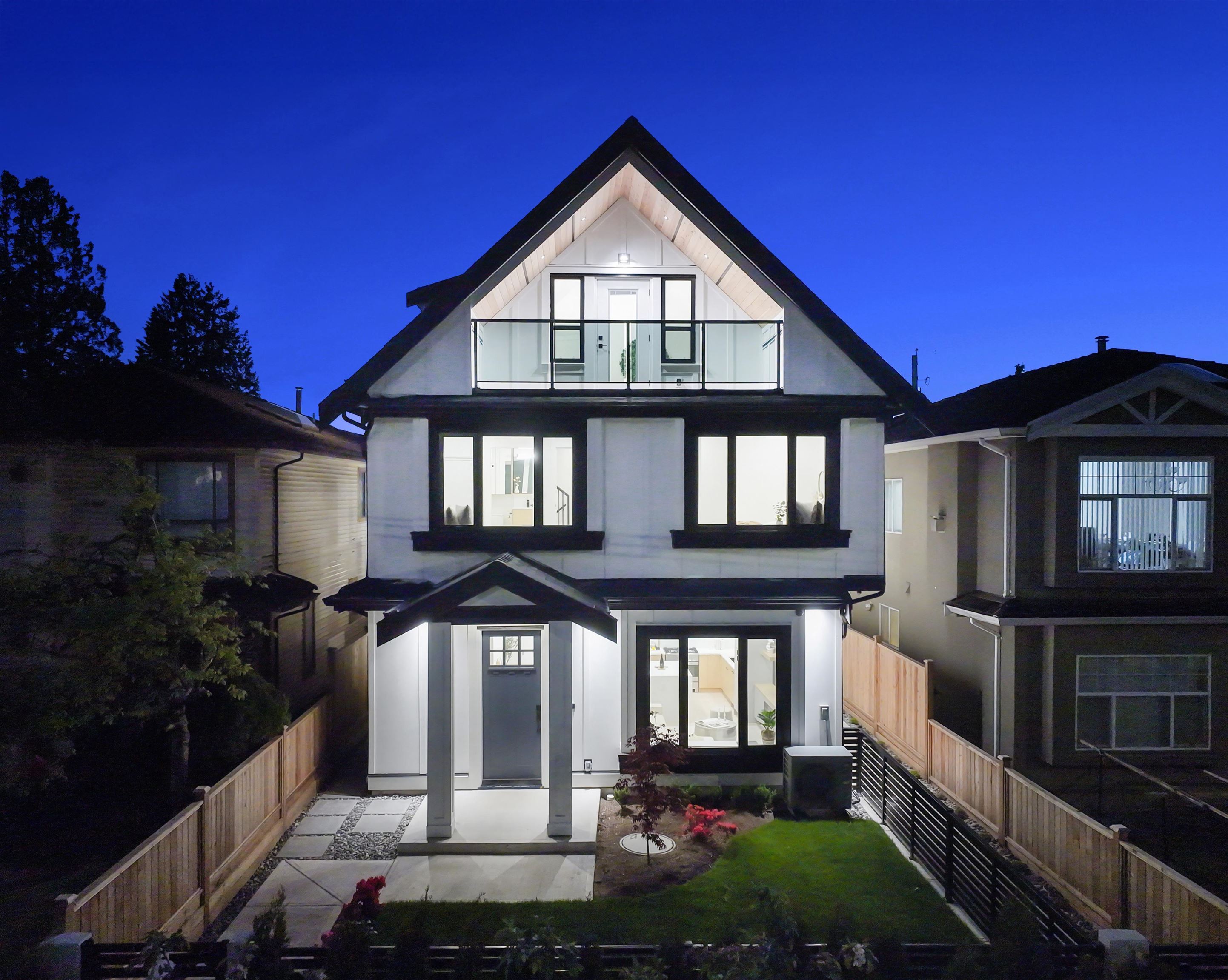 1259 Renfrew Street #1, Vancouver, BC V5K 4C2