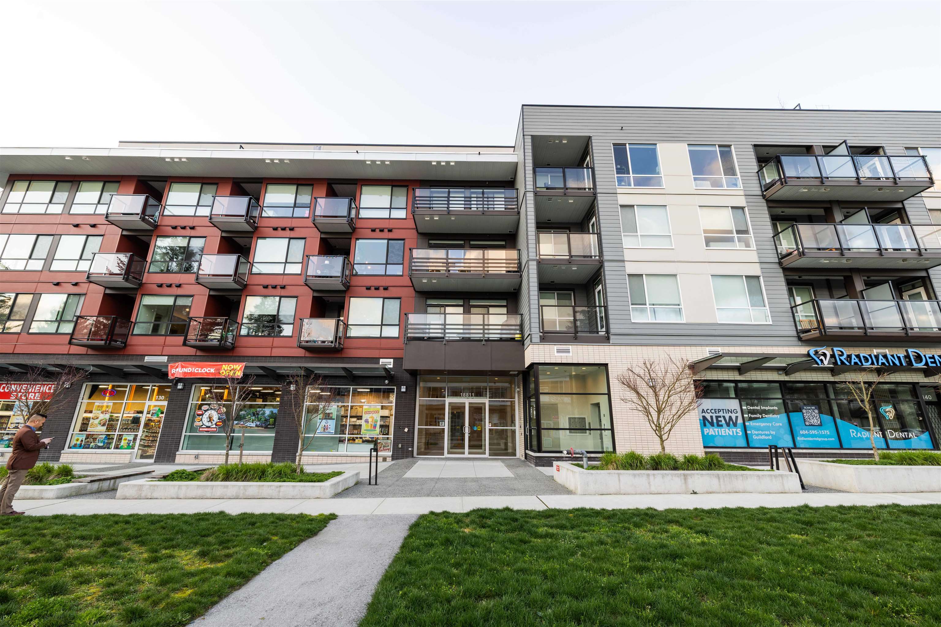 18811 72 Avenue #411, Surrey, BC V4N 6W7