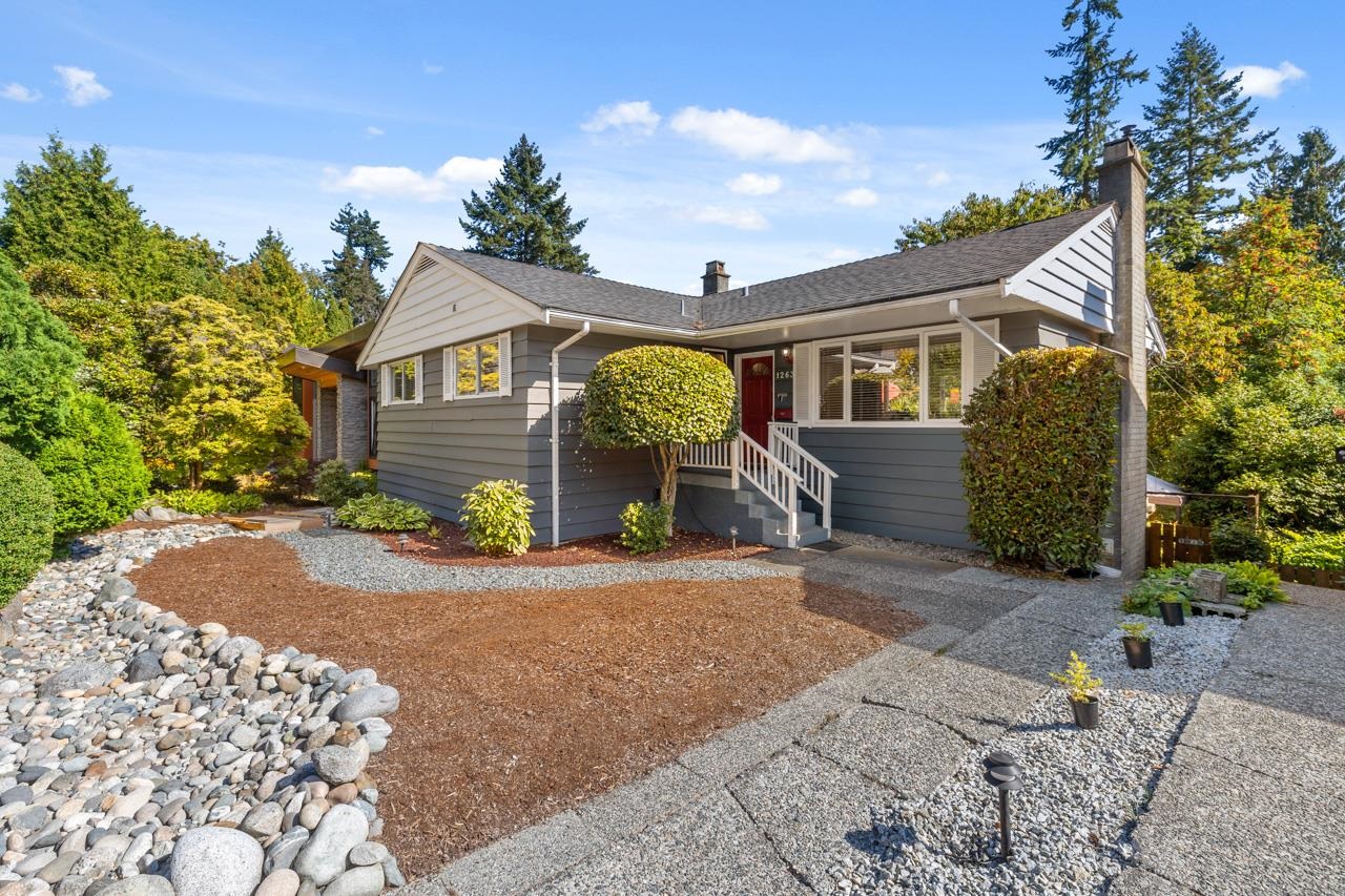 1263 Cloverley Street, North Vancouver, BC V7L 1N7