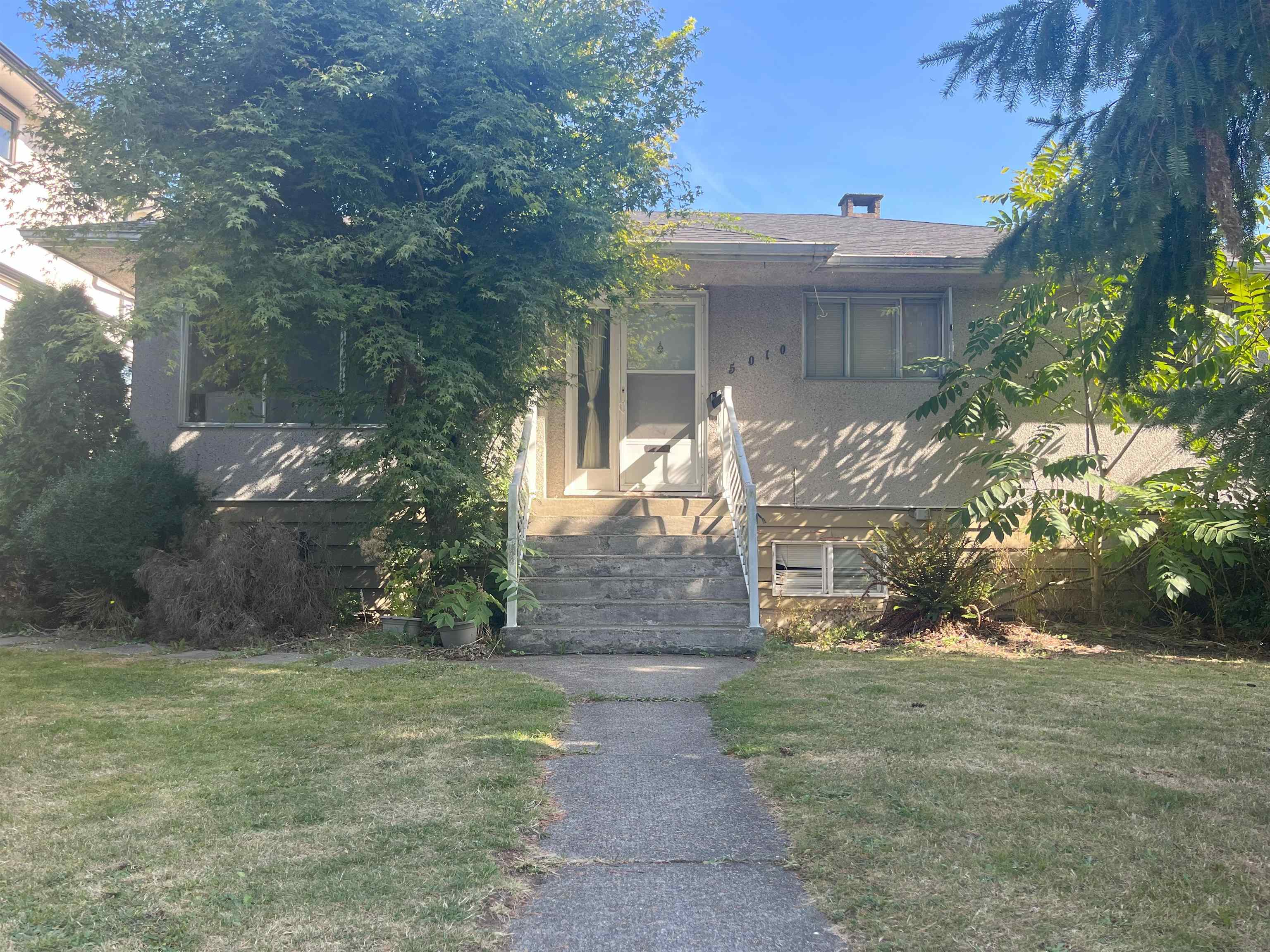 5010 Lorraine Avenue, Burnaby, BC V5G 2S2
