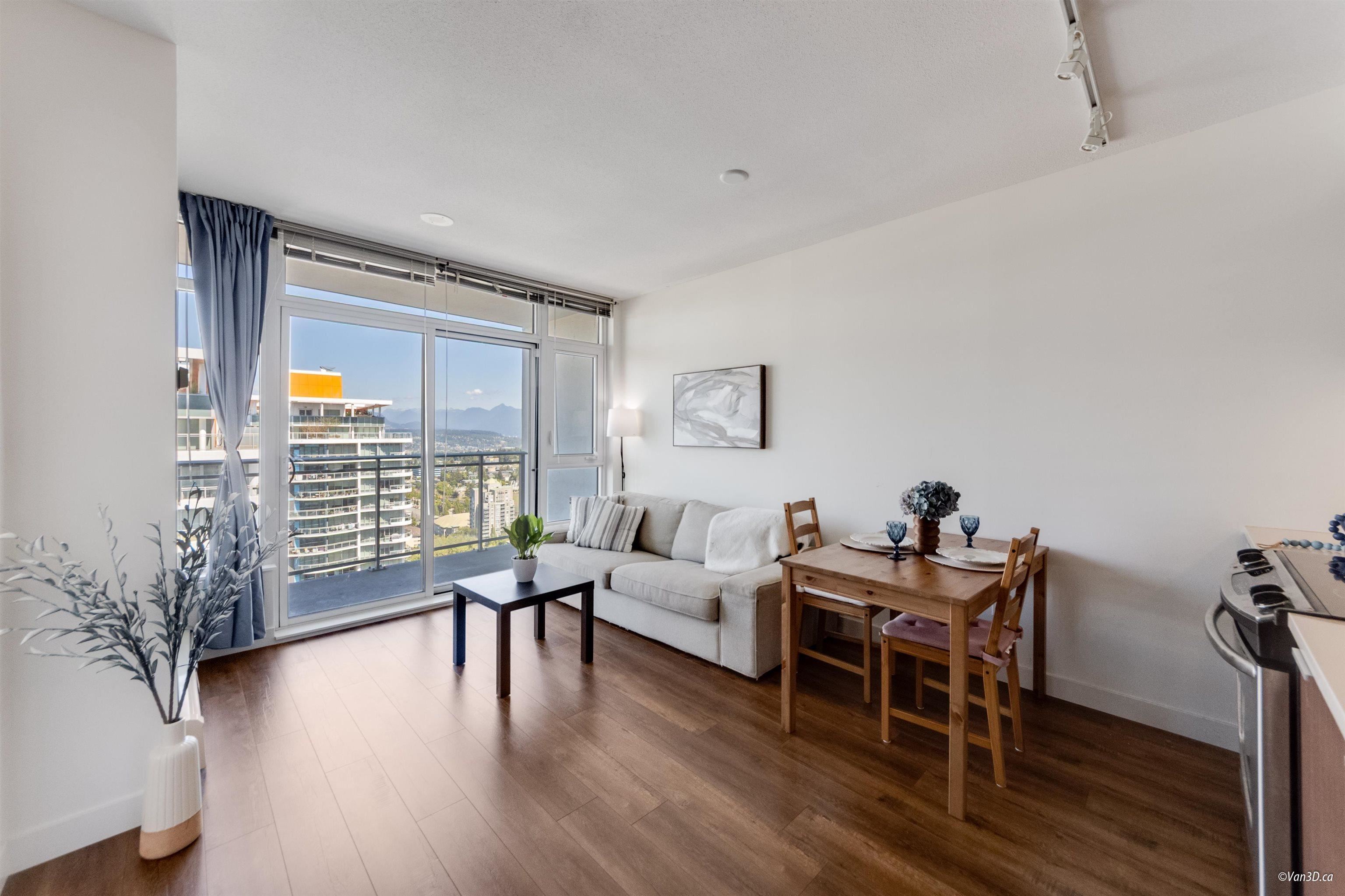 13308 Central Avenue #2502, Surrey, BC V3T 0M4