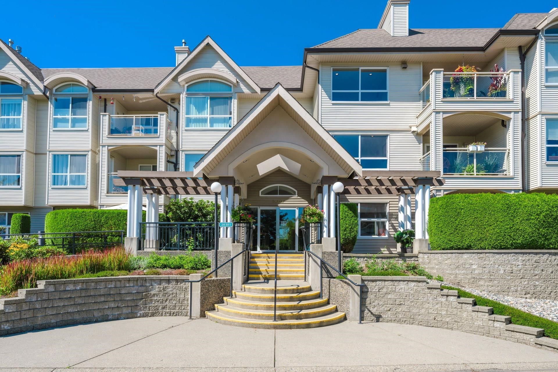 20381 96 Avenue #305, Langley, BC V1M 2L1