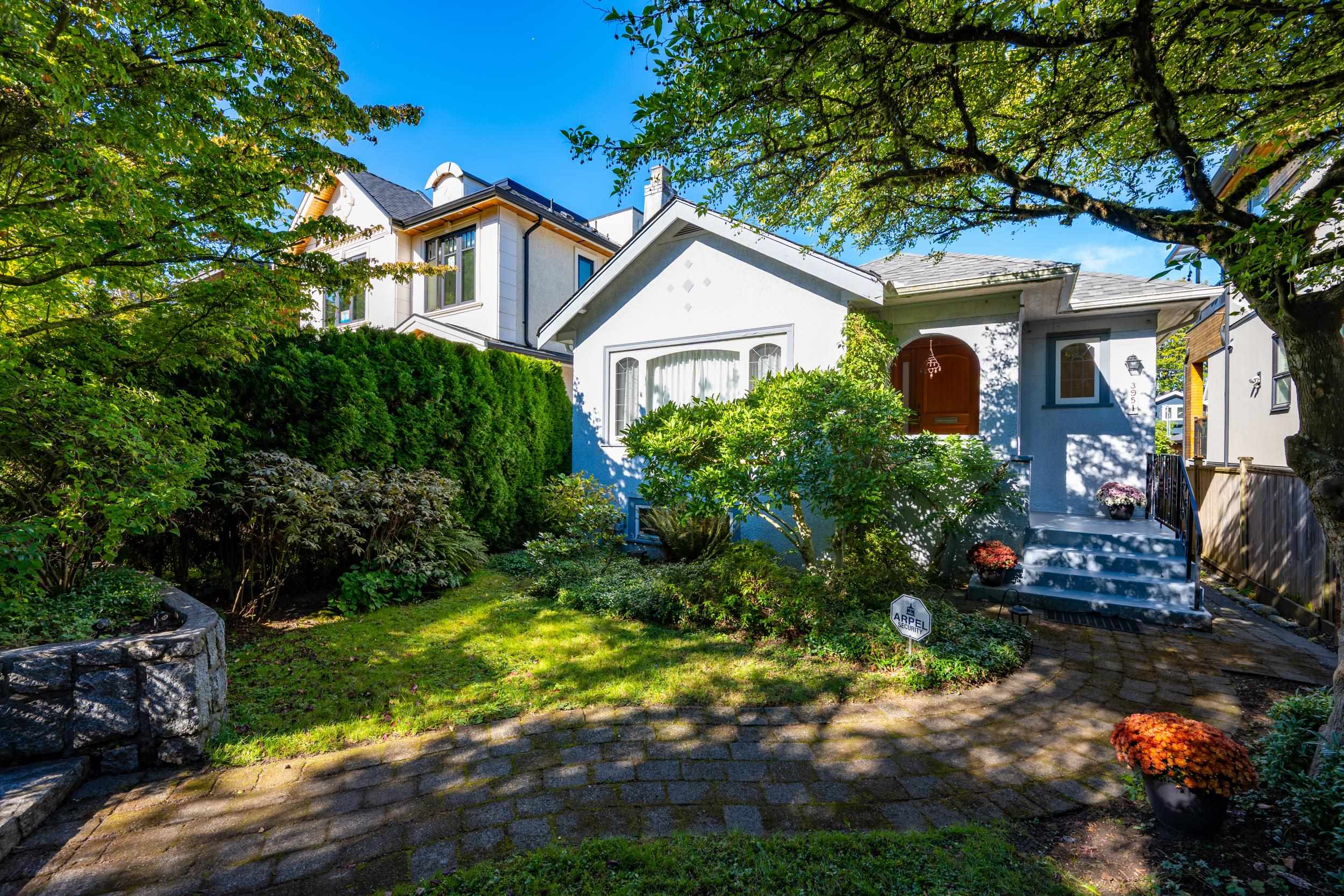 3951 West 20th Avenue, Vancouver, BC V6S 1G3