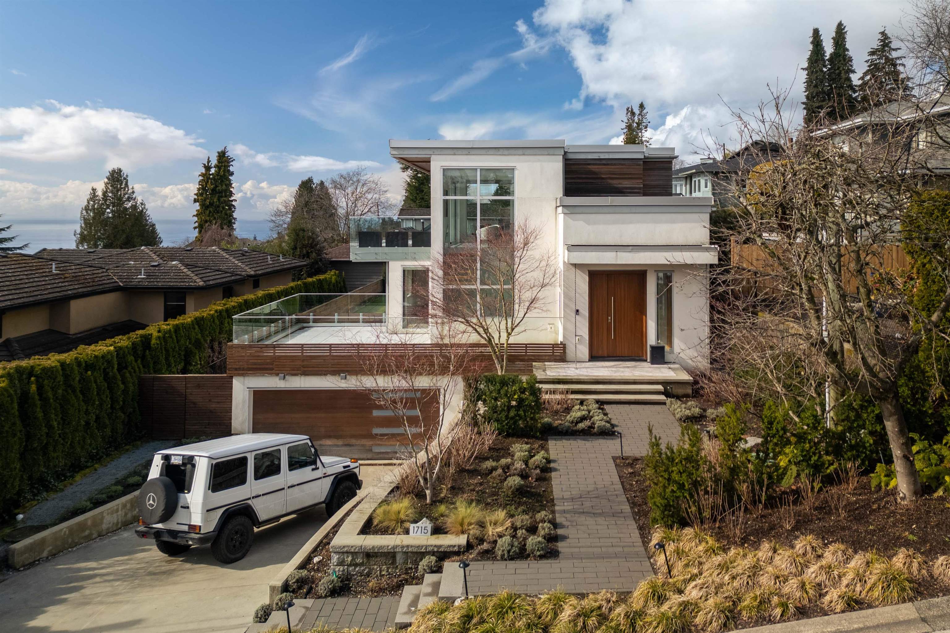 22nd Street, West Vancouver, BC V7V 4E4