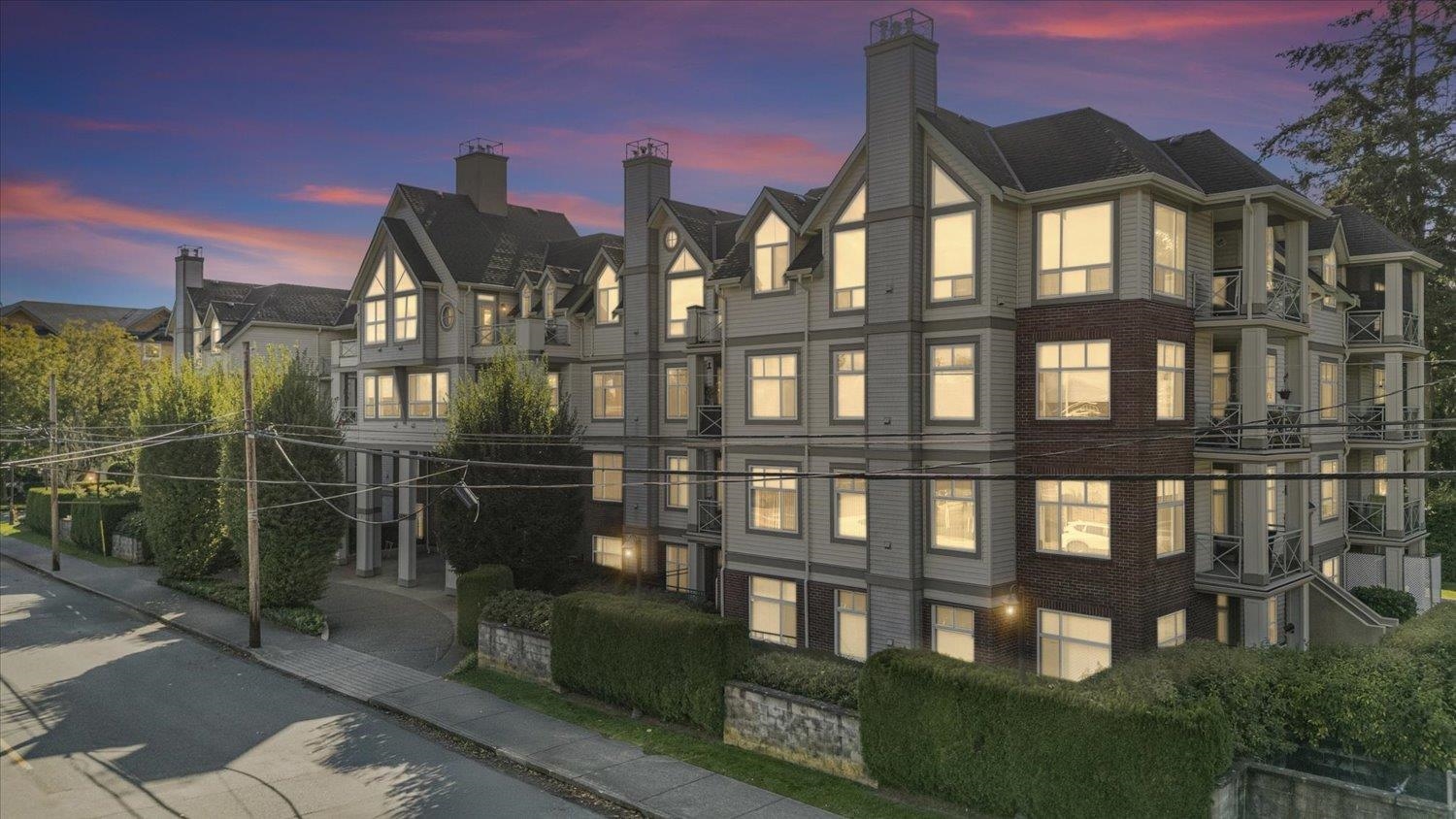 45700 Wellington Avenue #205, Chilliwack, BC V2P 2E4