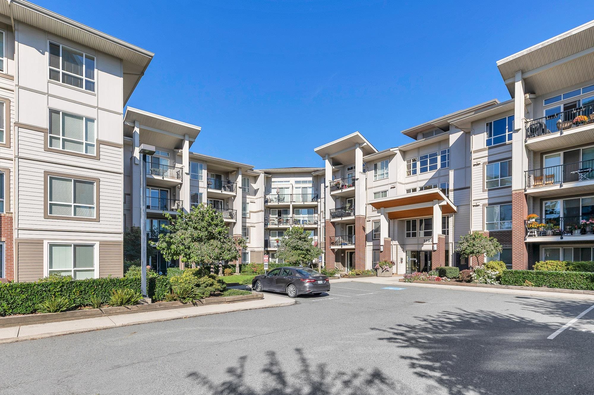 3192 Gladwin Road #210, Abbotsford, BC V2T 6M9