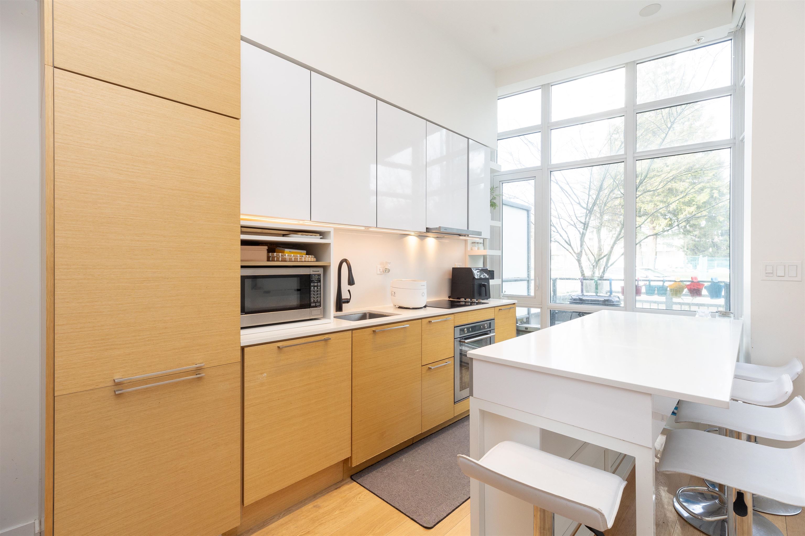 13438 Central Avenue #108, Surrey, BC V3T 0N2
