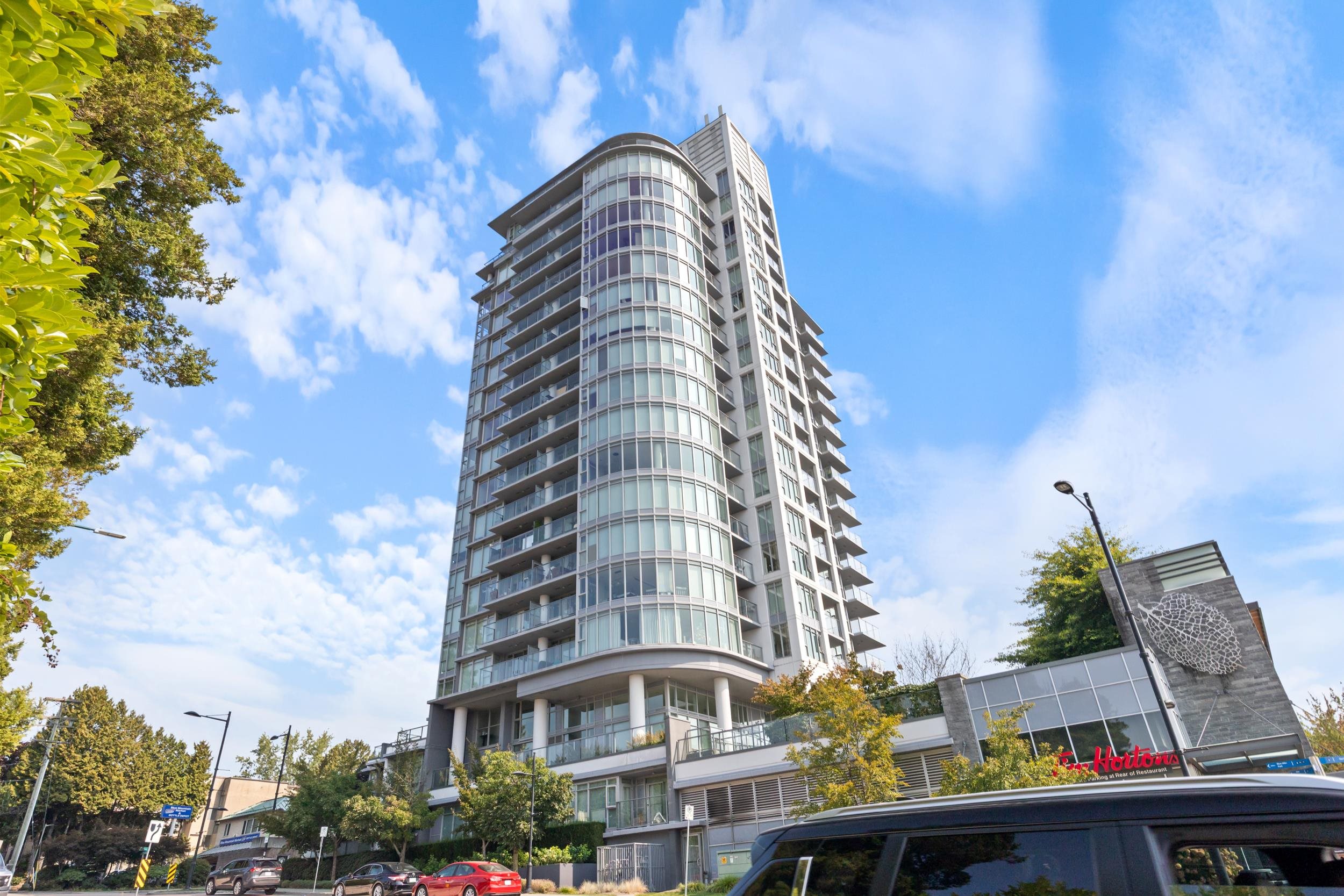 958 Ridgeway Avenue #305, Coquitlam, BC V3K 0C5