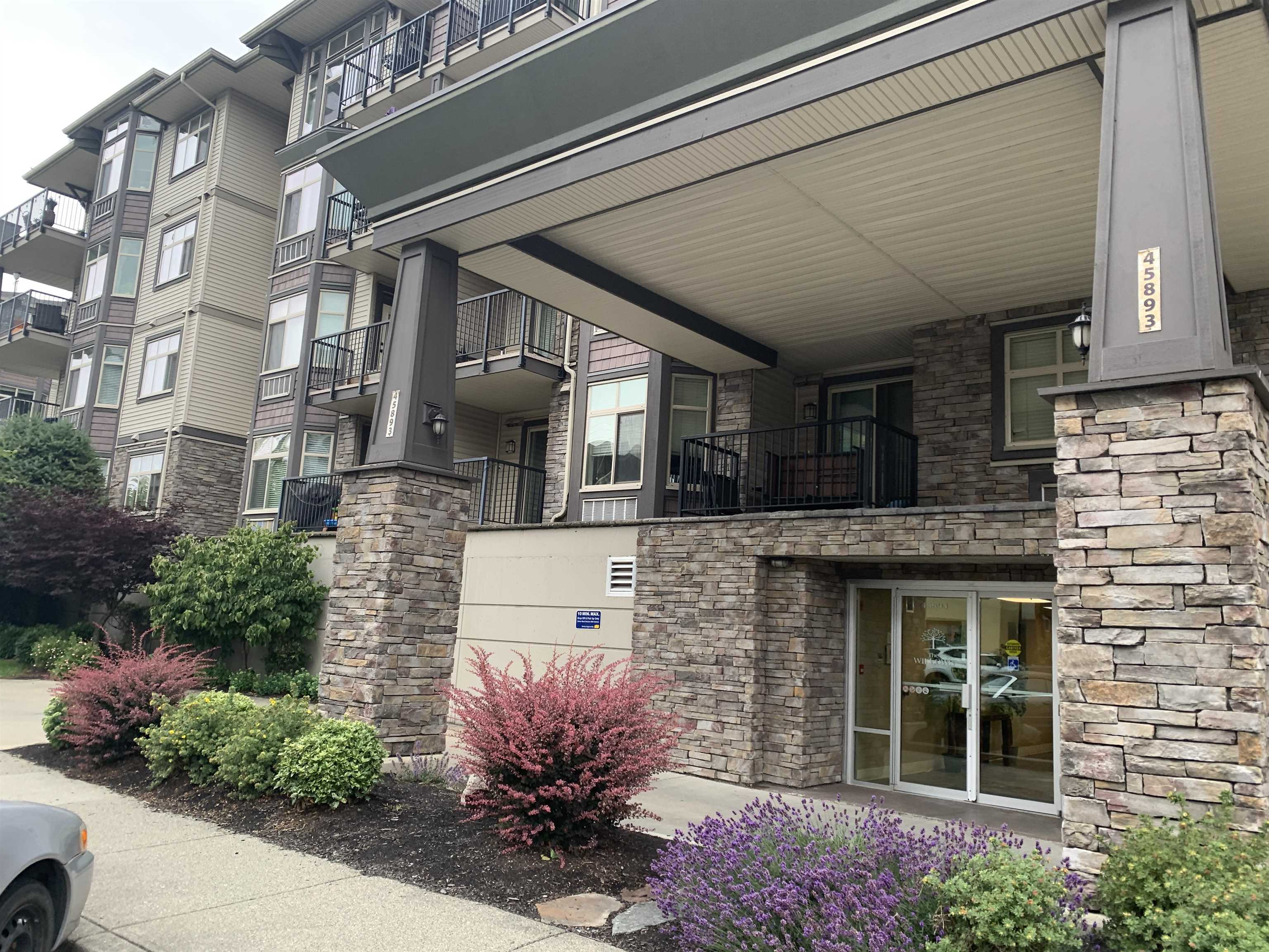 45893 Chesterfield Avenue #407, Chilliwack, BC V2P 1M5