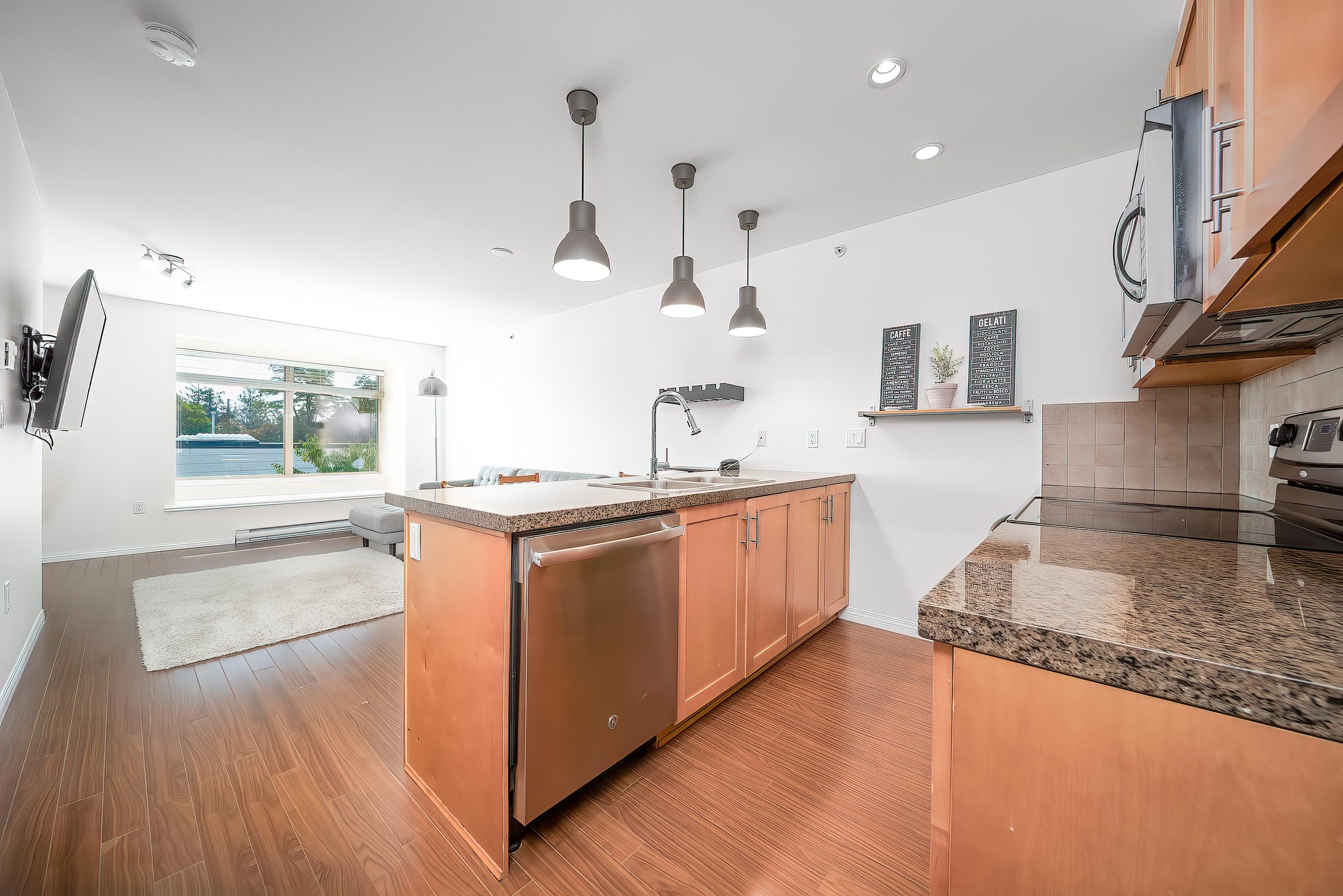 5000 Imperial Street #306, Burnaby, BC V5J 1C8