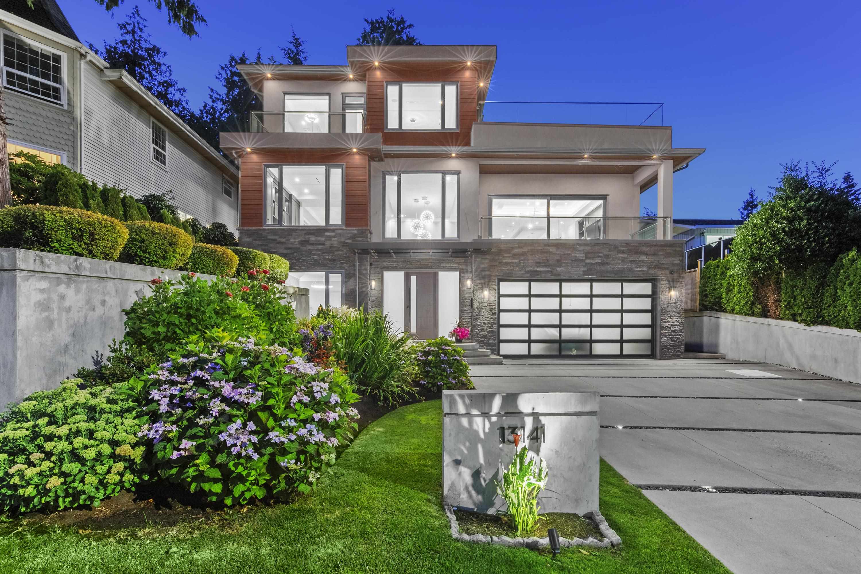 13141 Marine Drive, Surrey, BC V4A 1E6