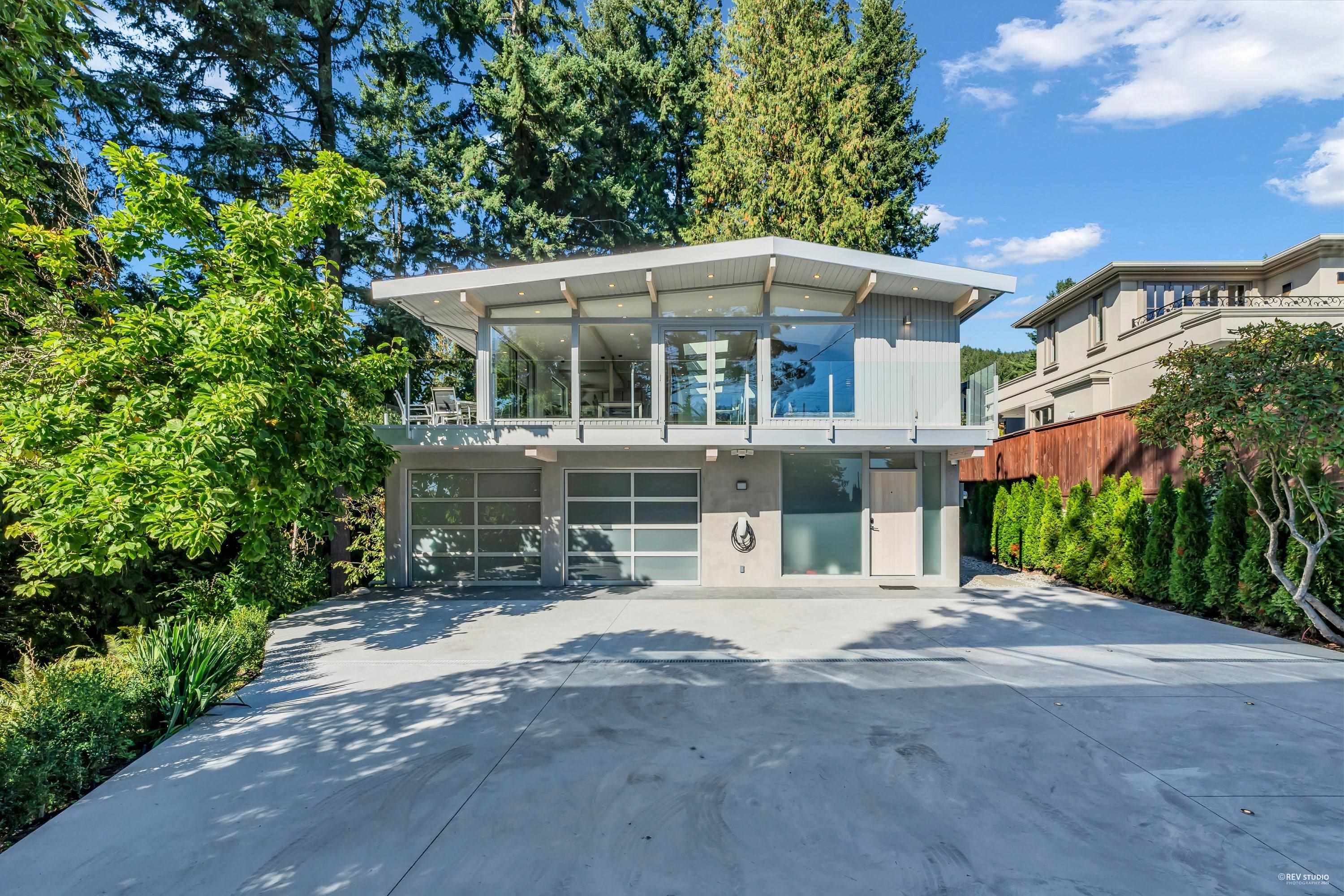 4138 Burkehill Road, West Vancouver, BC V7V 3M4