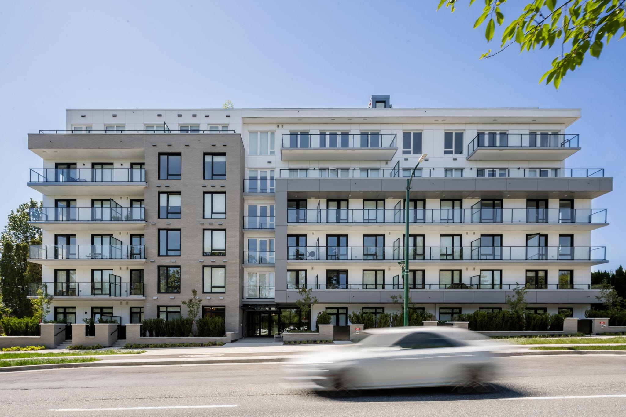 6859 Cambie St #204, Vancouver, BC V6P 0M4
