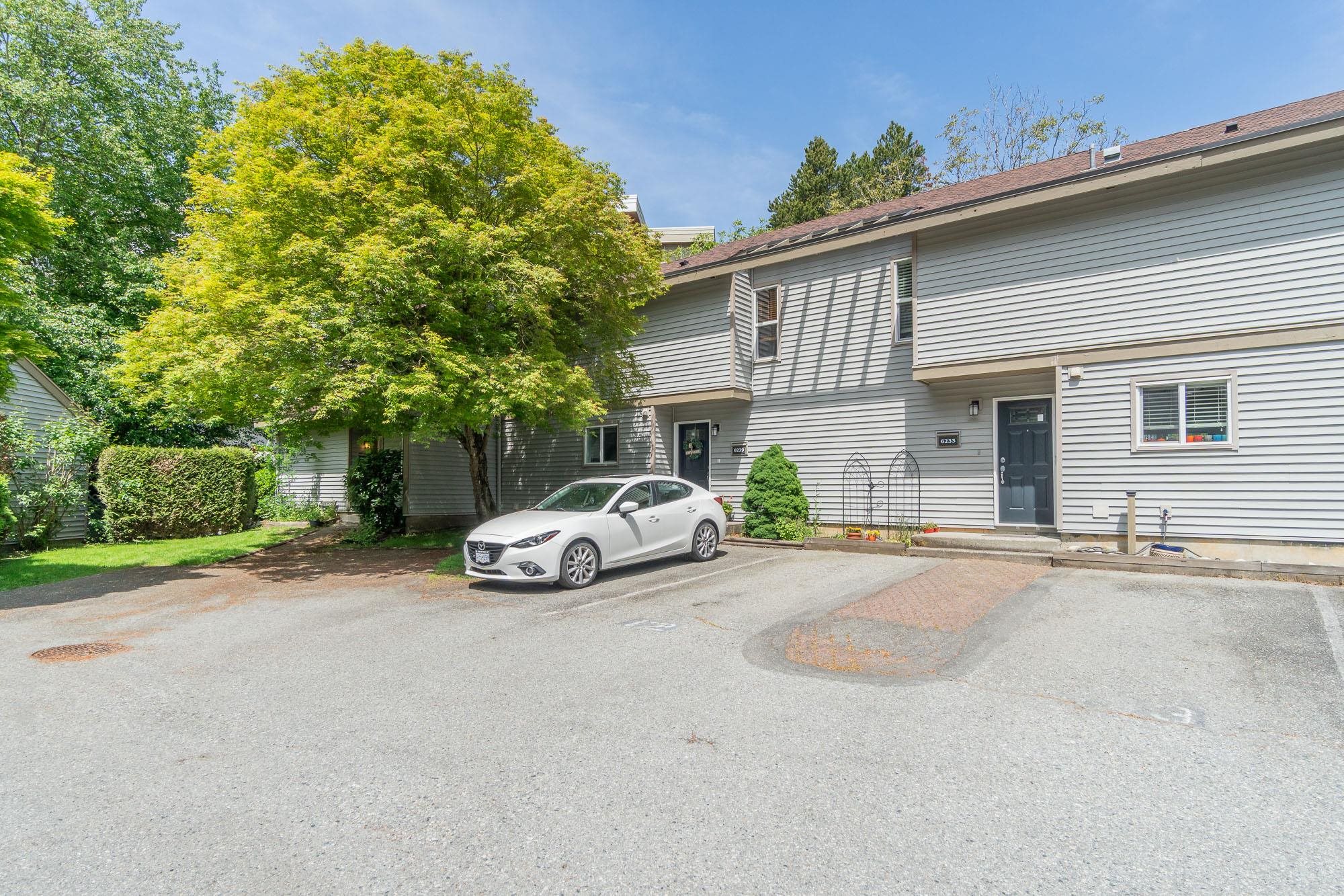 6229 Greenside Drive West, Surrey, BC V3S 5M8