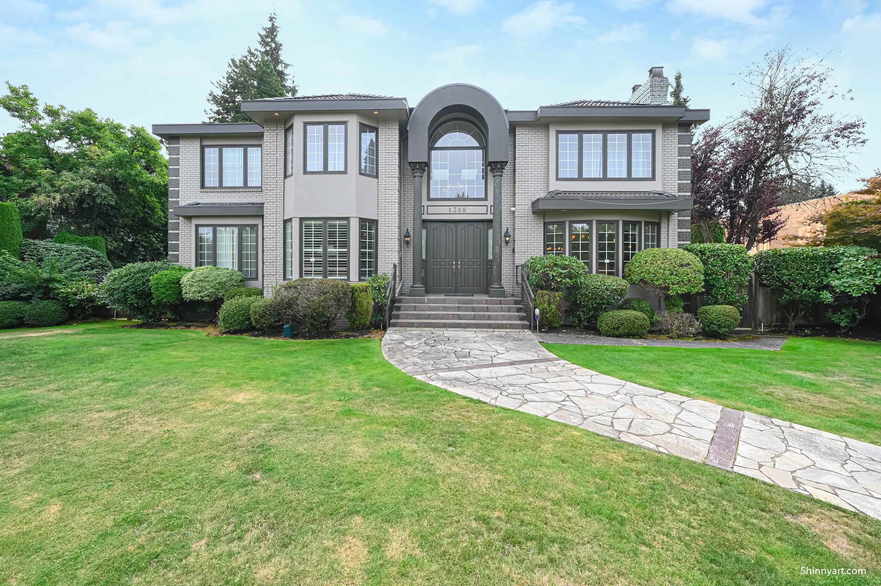 1368 Minto Crescent, Vancouver, BC V6H 2J5