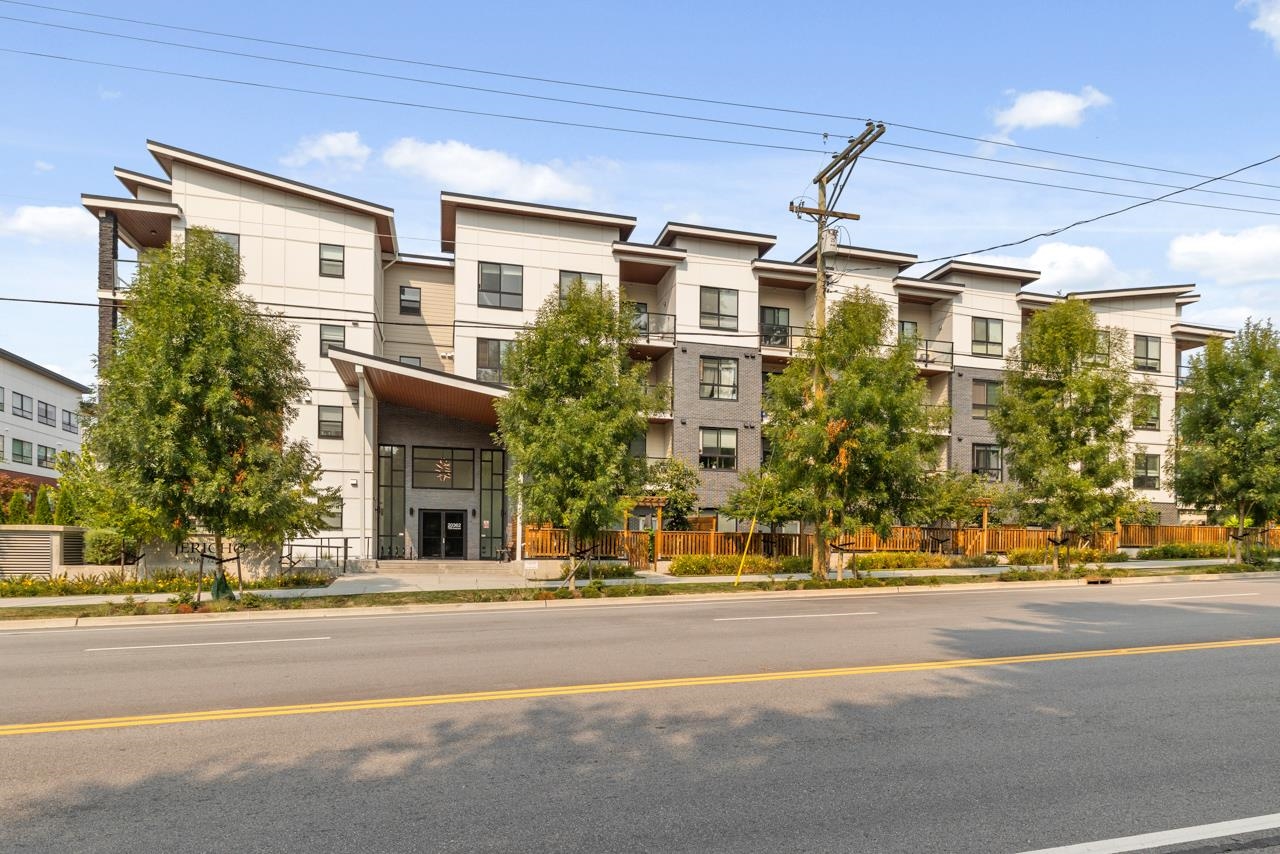 20362 72b Avenue #104, Langley, BC V2Y 5K4