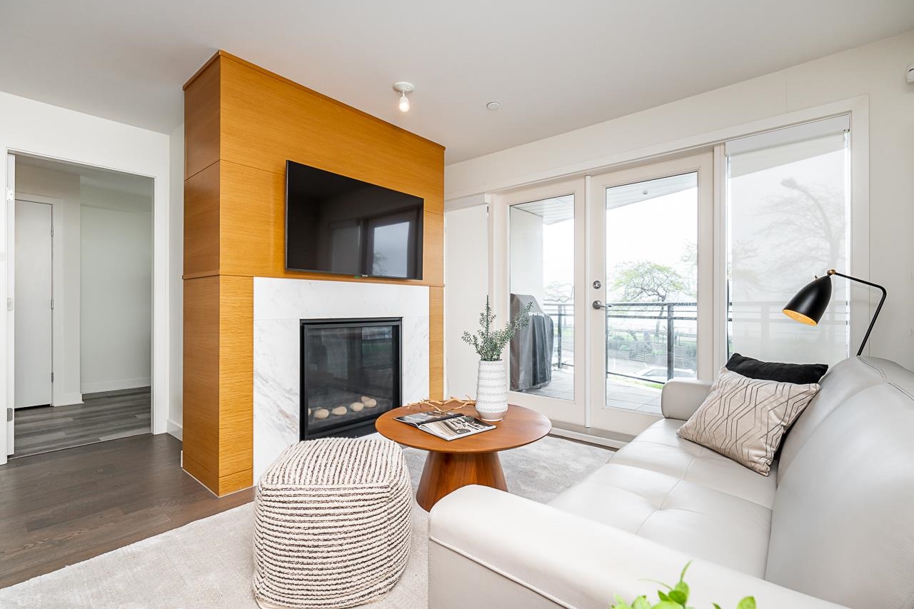 1150 Oxford Street #203, White Rock, BC V4B 0B3