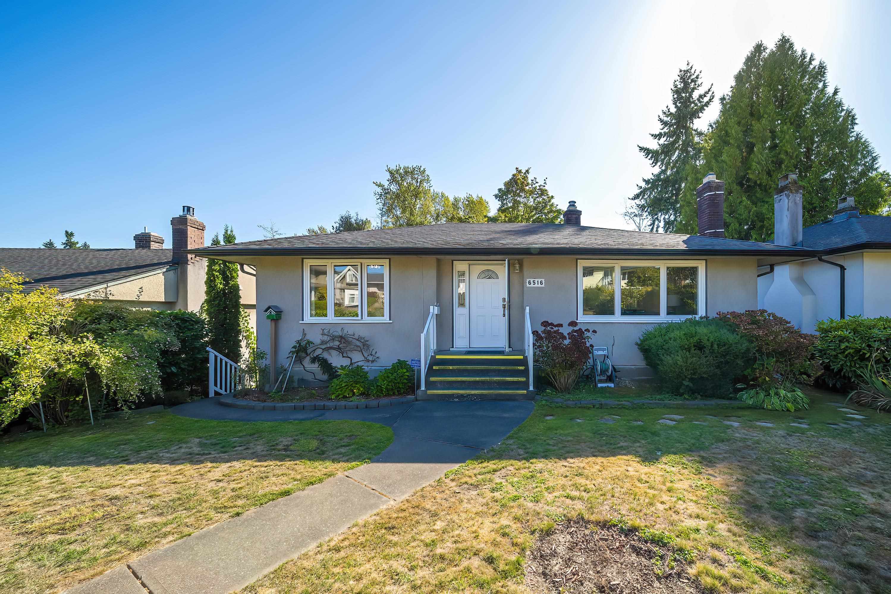 6516 Portland Street, Burnaby, BC V5E 1A2