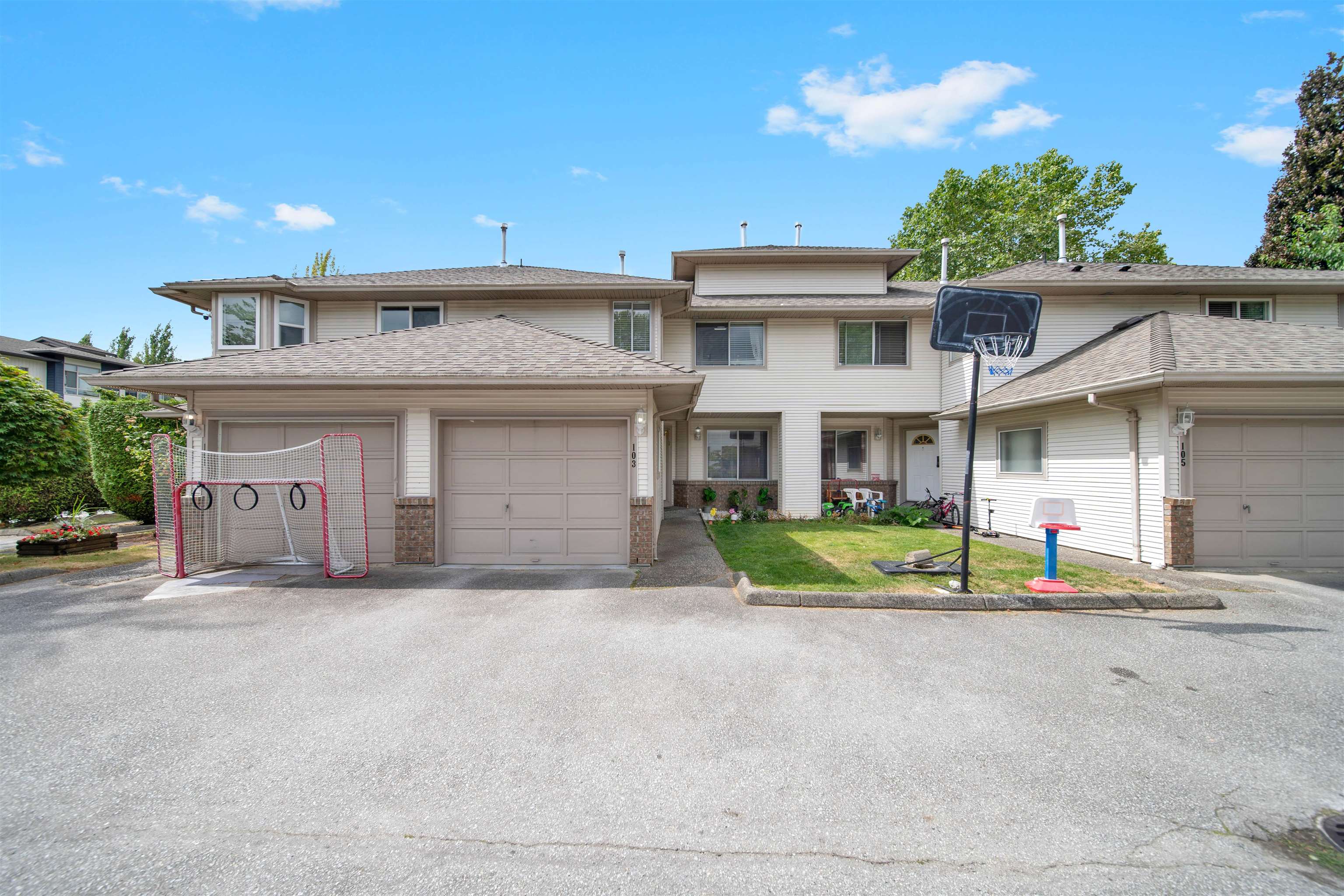 16275 85 Avenue #103, Surrey, BC V4N 3K3