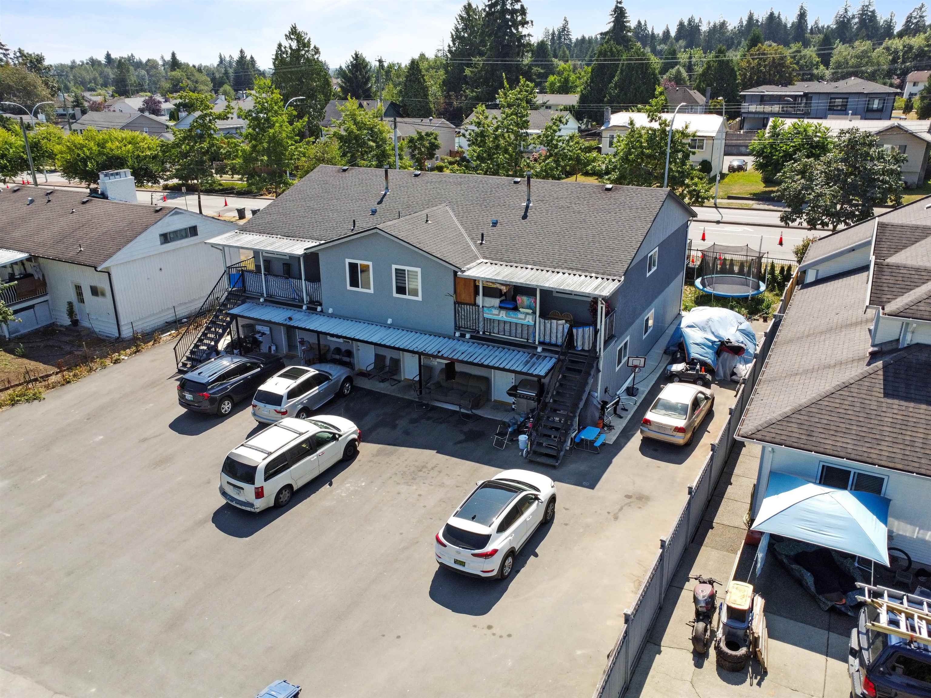 15827 96 Avenue, Surrey, BC V4N 2R8