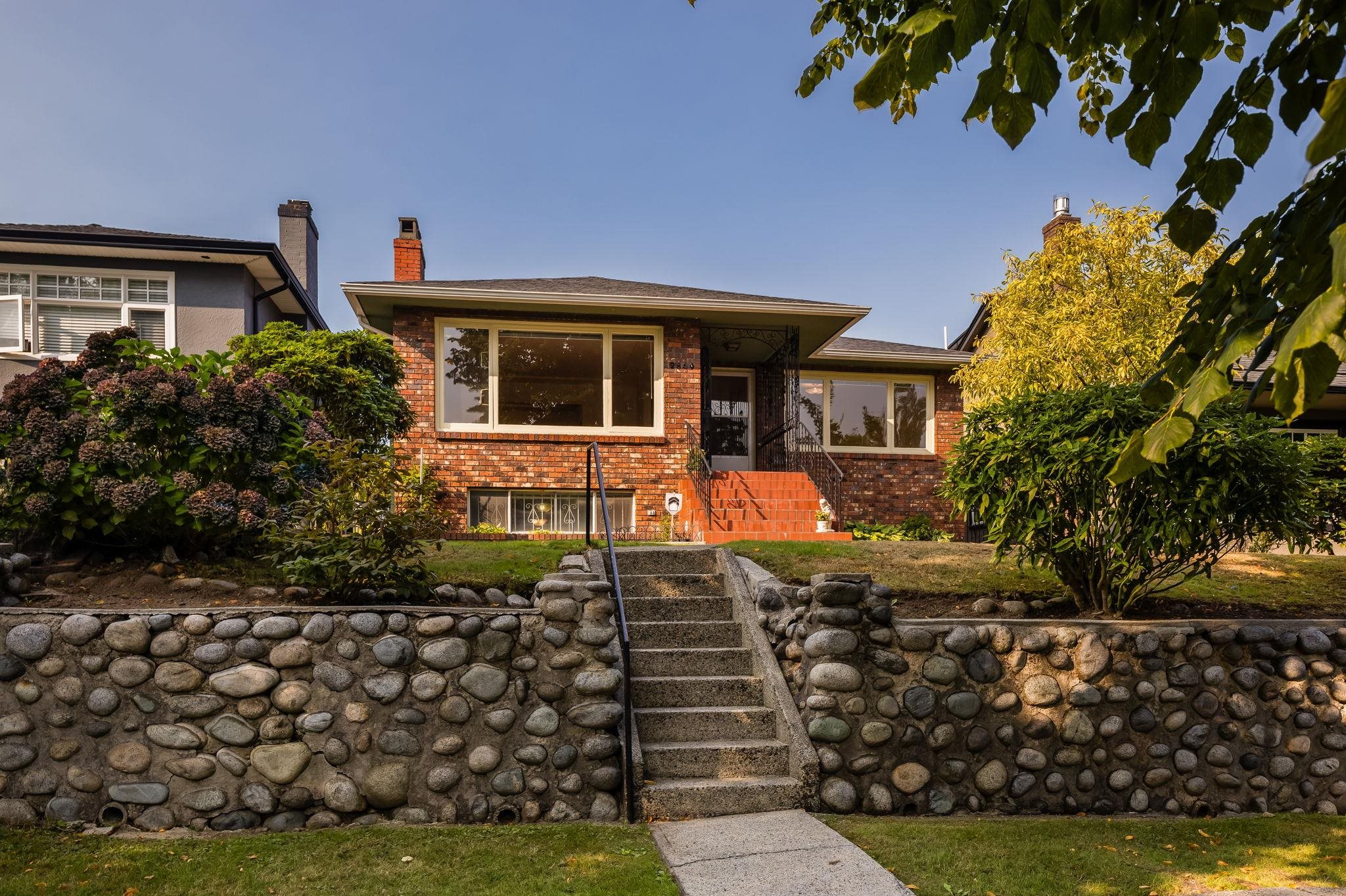 2869 Venables Street, Vancouver, BC V5K 2R7