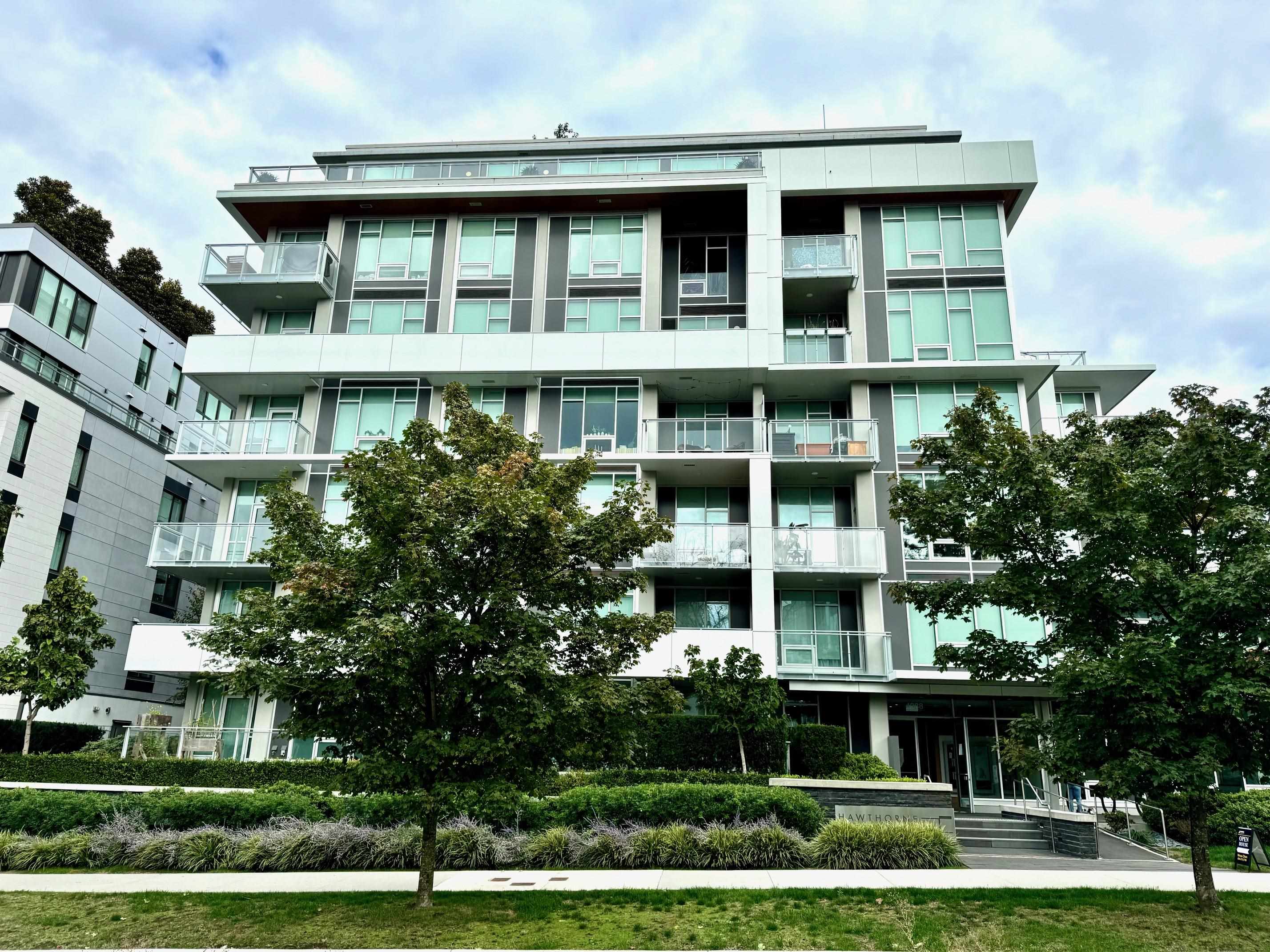 4988 Cambie Street #208, Vancouver, BC V5Z 2Z5