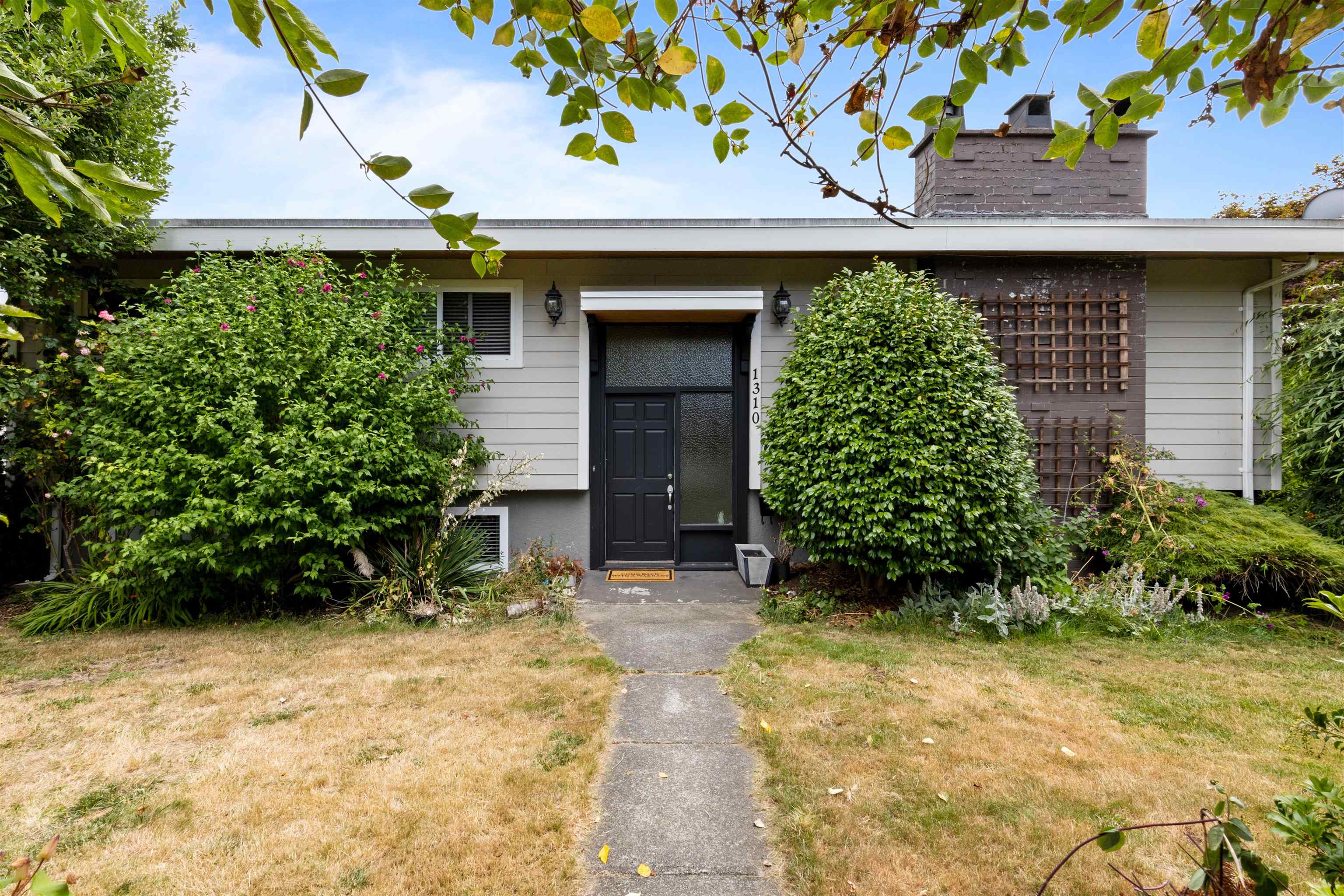 1310 Parker Street, White Rock, BC V4B 4S3