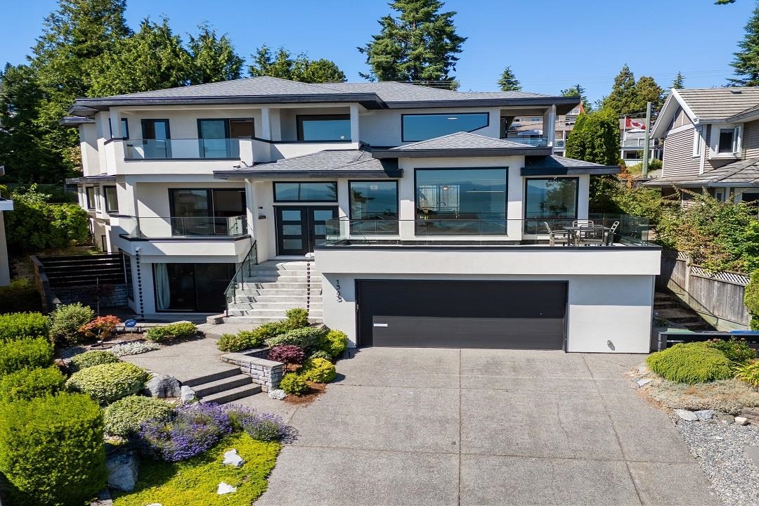 132b Street, Surrey, BC V4A 4C2
