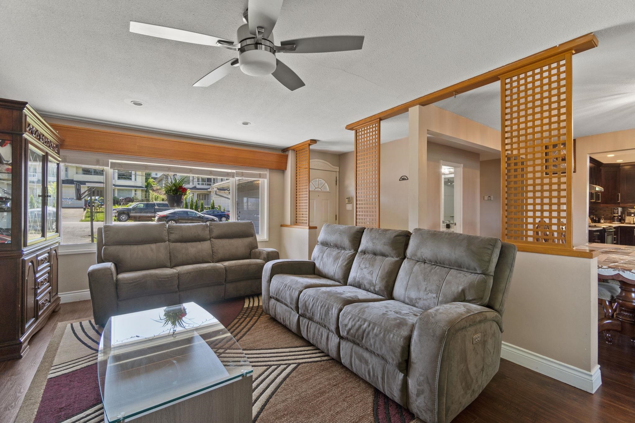 99 Avenue, Surrey, BC V3V 2M2