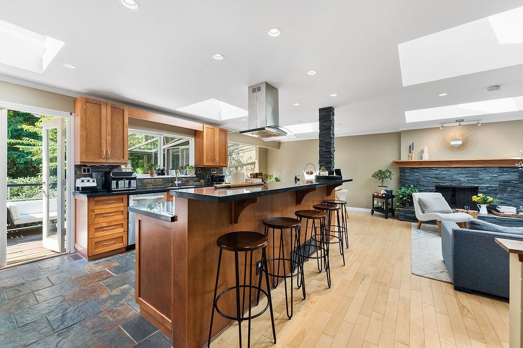 4393 Glencanyon Drive, North Vancouver, BC V7N 4B4