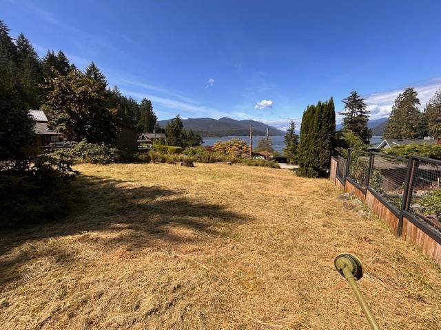 6025 Coracle Pl, Sechelt, BC V7Z 0P2