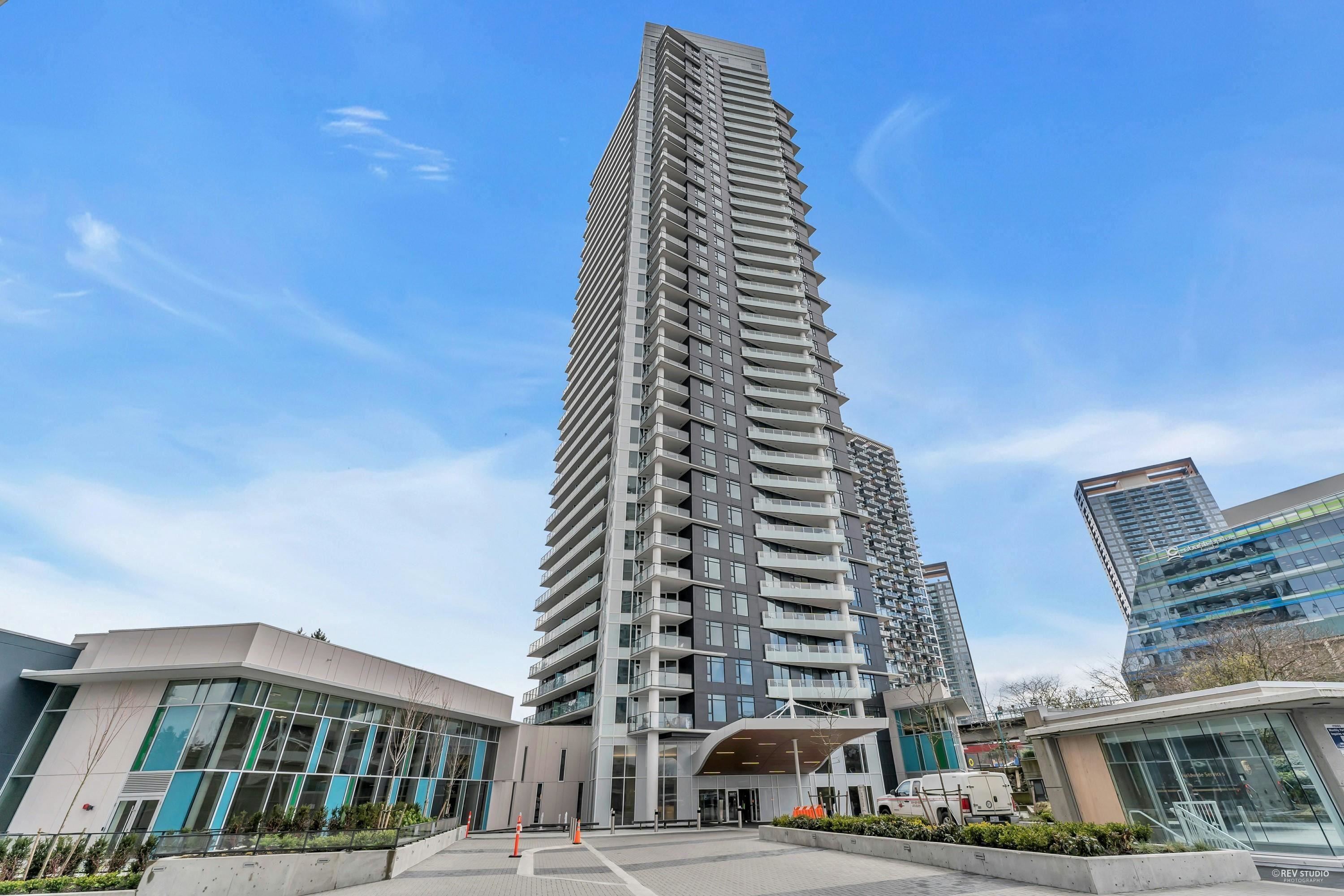9887 Whalley Boulevard #2103, Surrey, BC V3T 0P4