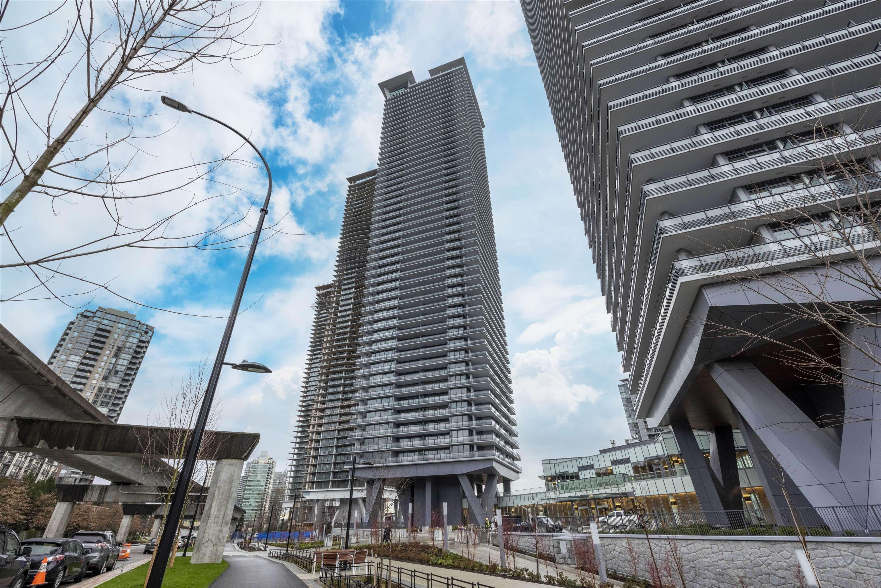 4730 Lougheed Hwy #4502, Burnaby, BC V5C 0M9